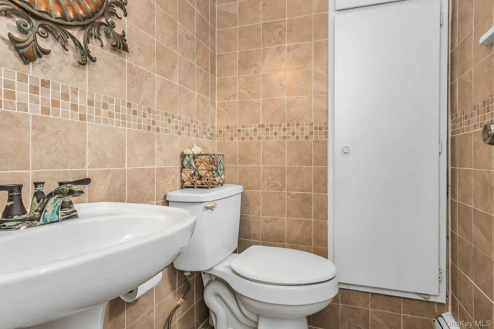 912 Ascan Street, Hempstead, NY, 4 Bedrooms Bedrooms, 8 Rooms Rooms,2 BathroomsBathrooms,Residential,For Rent,Ascan,0,1054703 912 Ascan Street, Hempstead, NY, 4 Bedrooms Bedrooms, 8 Rooms Rooms,2 BathroomsBathrooms,Residential,For Rent,Ascan,0,1054703
