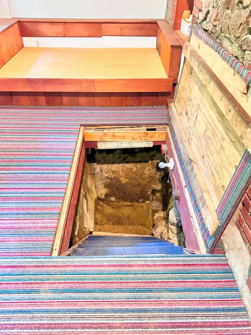 Entrance to Basement Entrance to Basement