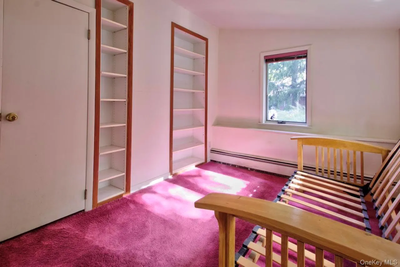 Bedroom 2-Built-In Shelving Bedroom 2-Built-In Shelving
