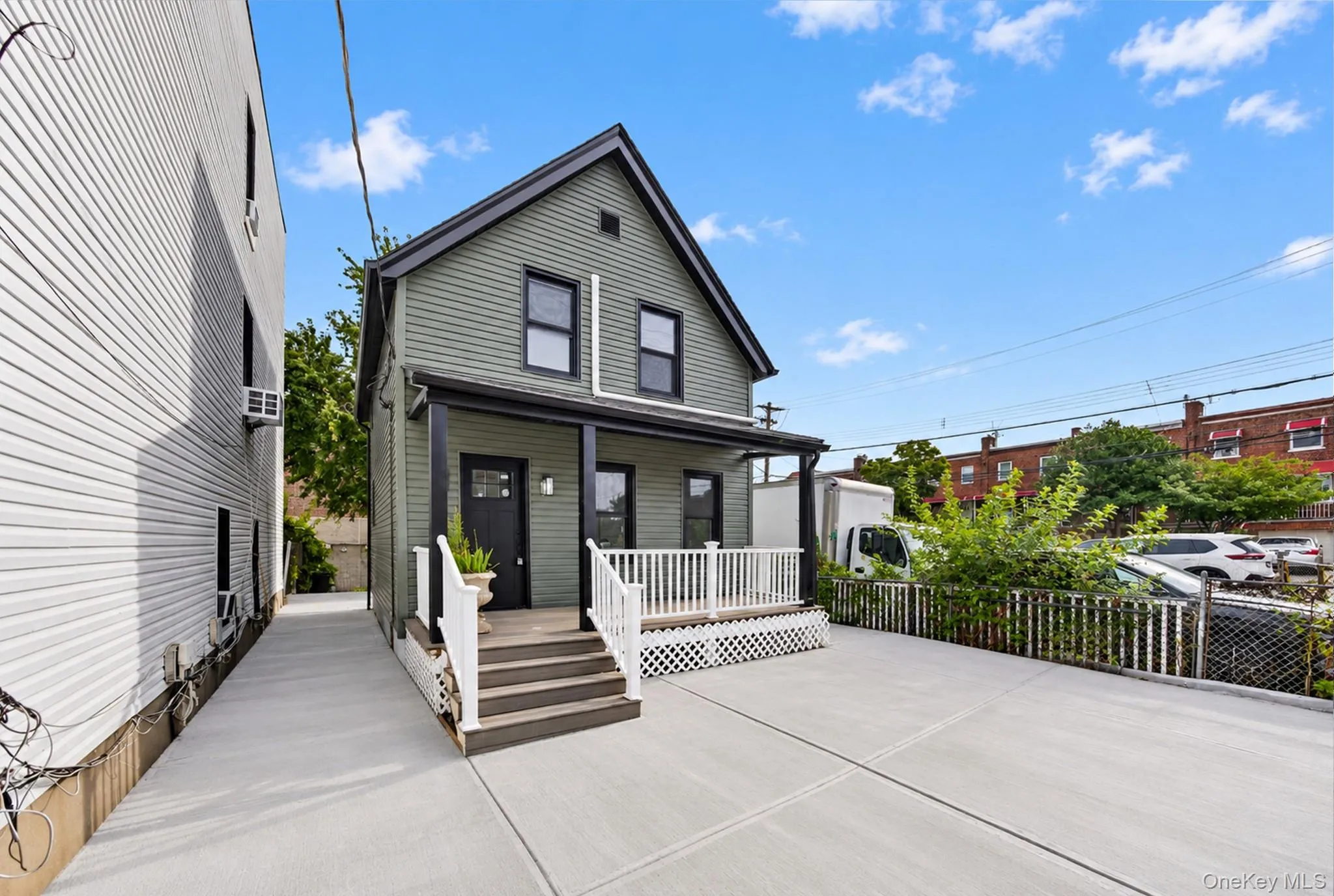777 225th Street, New York, NY, 3 Bedrooms Bedrooms, 12 Rooms Rooms,2 BathroomsBathrooms,Residential,For Rent,225th,0,1054705 777 225th Street, New York, NY, 3 Bedrooms Bedrooms, 12 Rooms Rooms,2 BathroomsBathrooms,Residential,For Rent,225th,0,1054705