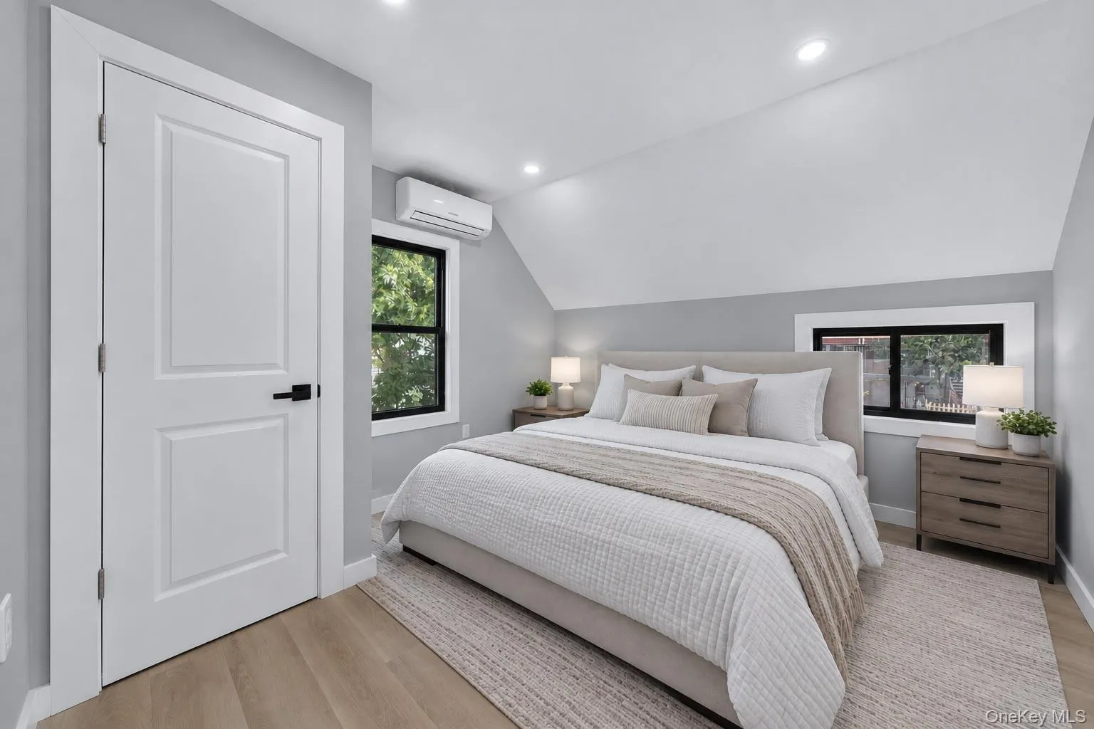 777 225th Street, New York, NY, 3 Bedrooms Bedrooms, 12 Rooms Rooms,2 BathroomsBathrooms,Residential,For Rent,225th,0,1054705 777 225th Street, New York, NY, 3 Bedrooms Bedrooms, 12 Rooms Rooms,2 BathroomsBathrooms,Residential,For Rent,225th,0,1054705