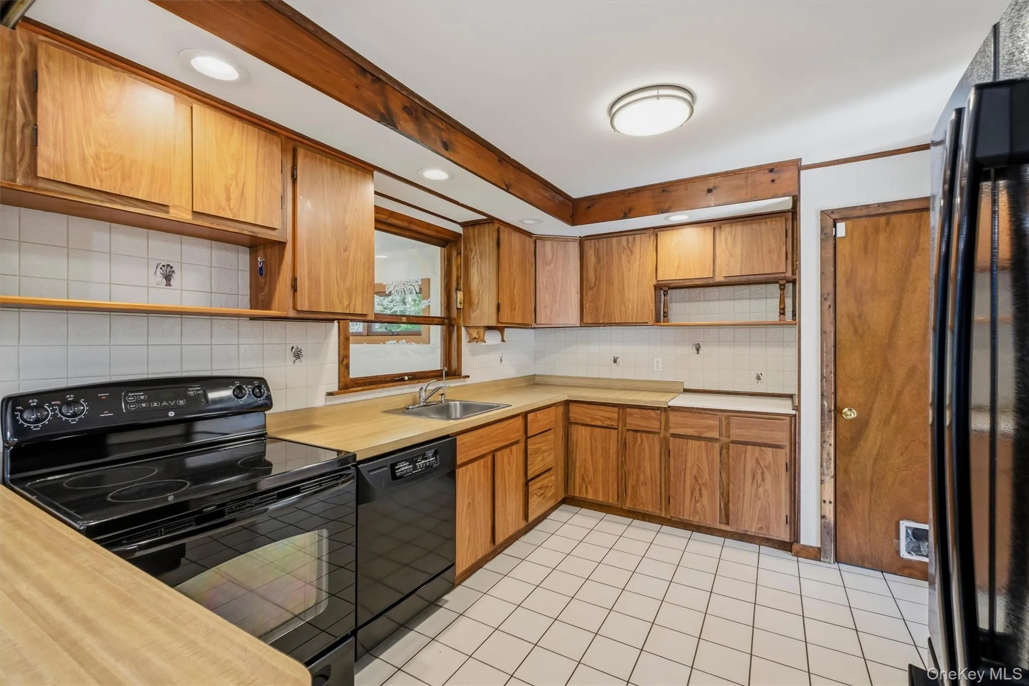 8 Claudia Lane, Poughkeepsie (town), NY, 6 Bedrooms Bedrooms, 9 Rooms Rooms,2 BathroomsBathrooms,Residential,For Rent,Claudia,0,1054706 8 Claudia Lane, Poughkeepsie (town), NY, 6 Bedrooms Bedrooms, 9 Rooms Rooms,2 BathroomsBathrooms,Residential,For Rent,Claudia,0,1054706