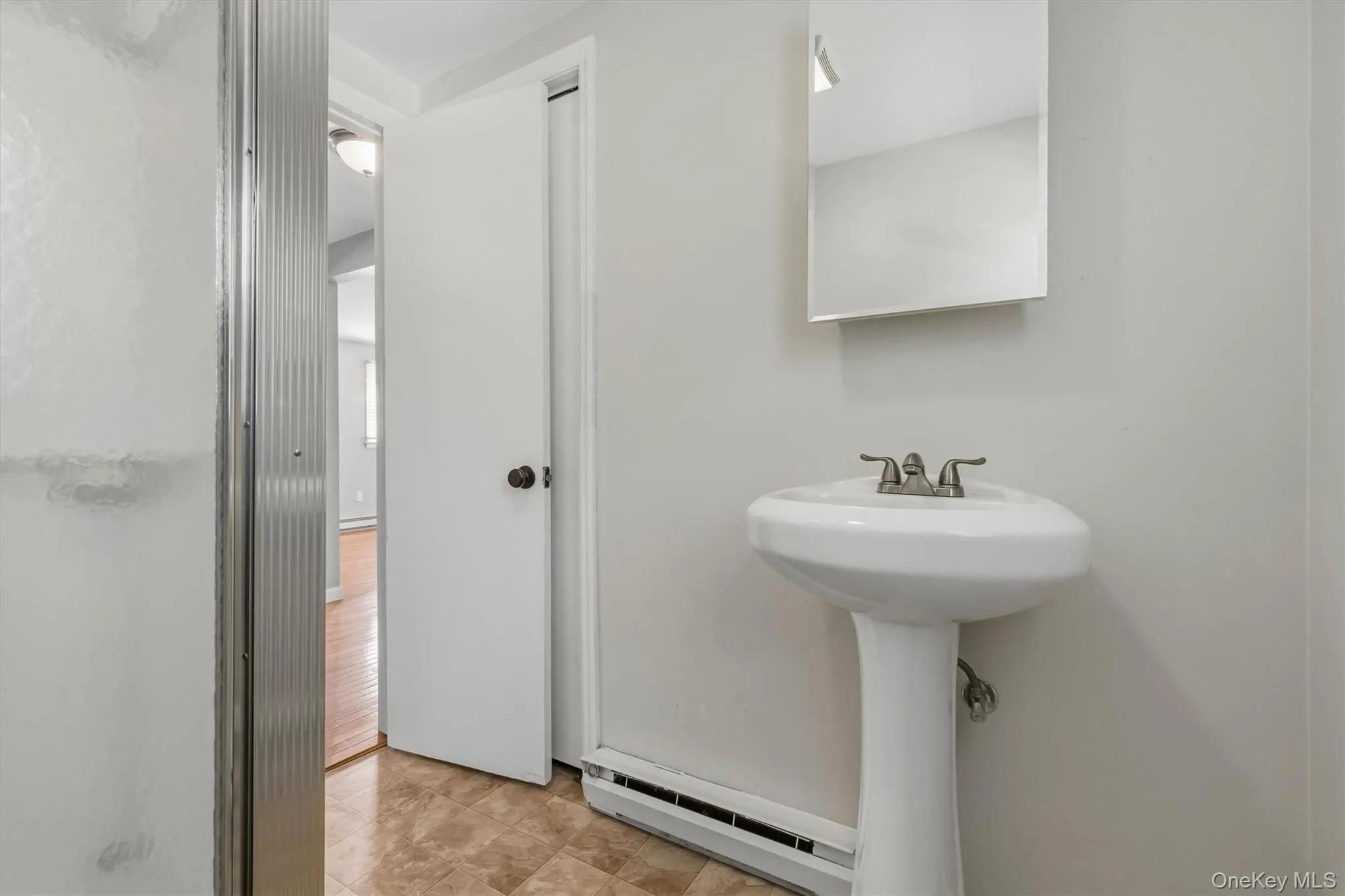 8 Claudia Lane, Poughkeepsie (town), NY, 6 Bedrooms Bedrooms, 9 Rooms Rooms,2 BathroomsBathrooms,Residential,For Rent,Claudia,0,1054706 8 Claudia Lane, Poughkeepsie (town), NY, 6 Bedrooms Bedrooms, 9 Rooms Rooms,2 BathroomsBathrooms,Residential,For Rent,Claudia,0,1054706