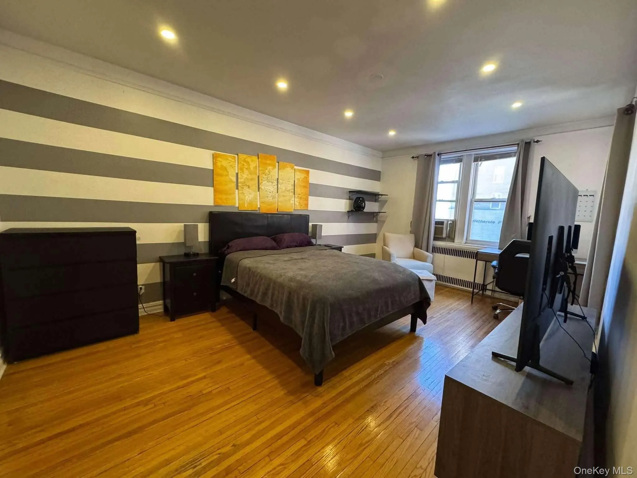 6536 Wetherole Street, New York, NY, 2 Bedrooms Bedrooms, 5 Rooms Rooms,1 BathroomBathrooms,Residential Lease,For Rent,Wetherole,0,1054707 6536 Wetherole Street, New York, NY, 2 Bedrooms Bedrooms, 5 Rooms Rooms,1 BathroomBathrooms,Residential Lease,For Rent,Wetherole,0,1054707