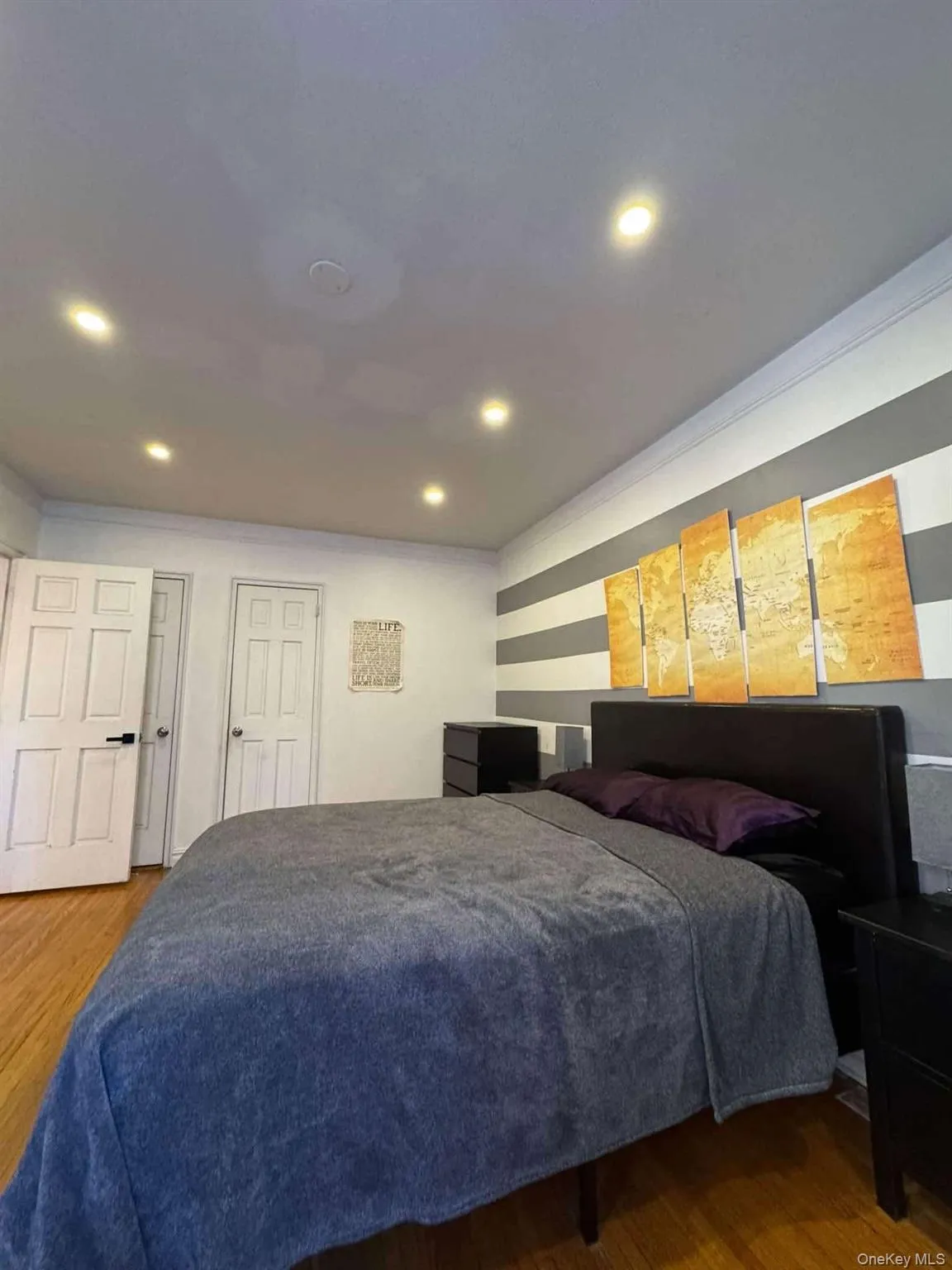 6536 Wetherole Street, New York, NY, 2 Bedrooms Bedrooms, 5 Rooms Rooms,1 BathroomBathrooms,Residential Lease,For Rent,Wetherole,0,1054707 6536 Wetherole Street, New York, NY, 2 Bedrooms Bedrooms, 5 Rooms Rooms,1 BathroomBathrooms,Residential Lease,For Rent,Wetherole,0,1054707