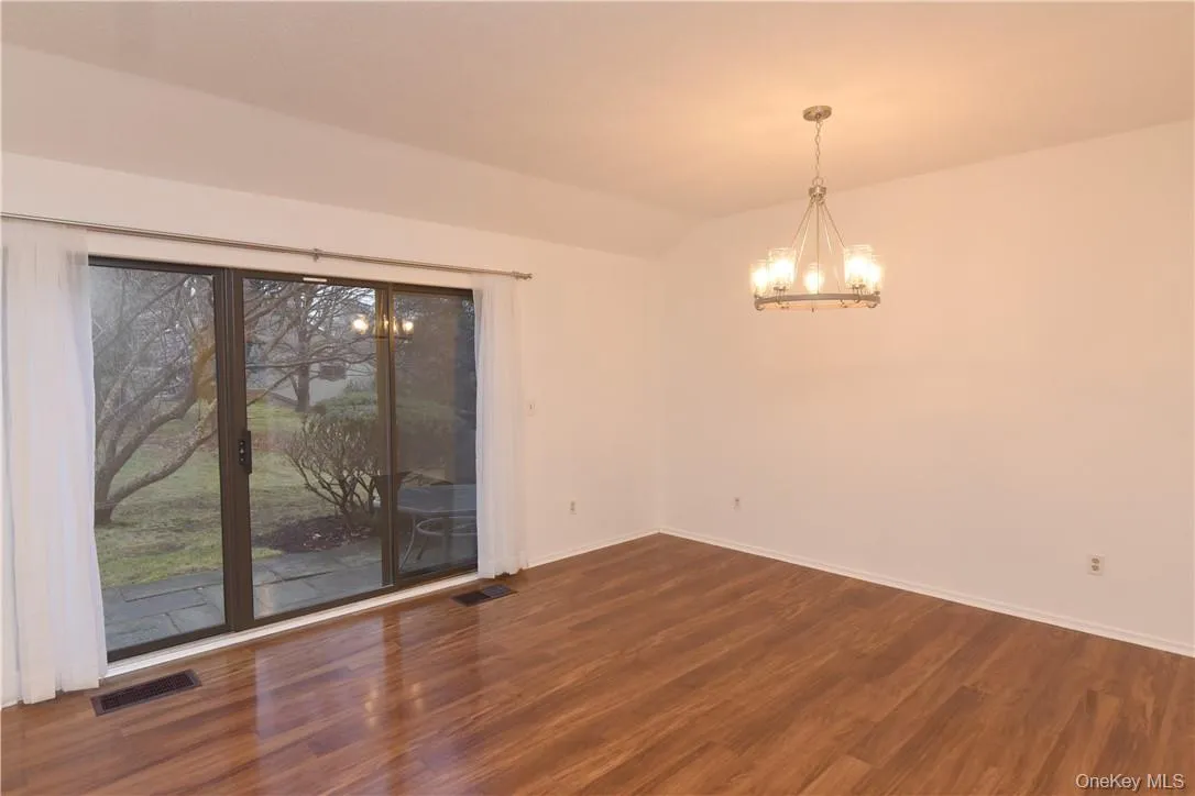 188 Heritage Hills, Somers, NY, 2 Bedroom Bedrooms, 5 Room Rooms,2 BathroomBathrooms,Residential Lease,For Rent,Heritage,0,1054709 188 Heritage Hills, Somers, NY, 2 Bedroom Bedrooms, 5 Room Rooms,2 BathroomBathrooms,Residential Lease,For Rent,Heritage,0,1054709