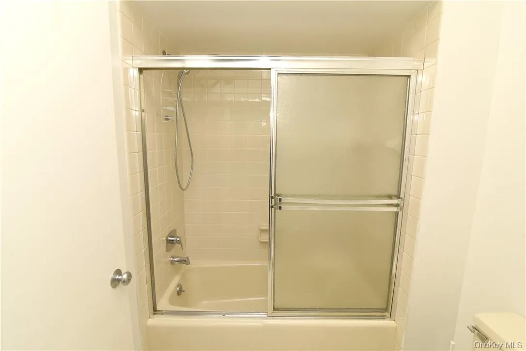 188 Heritage Hills, Somers, NY, 2 Bedroom Bedrooms, 5 Room Rooms,2 BathroomBathrooms,Residential Lease,For Rent,Heritage,0,1054709 188 Heritage Hills, Somers, NY, 2 Bedroom Bedrooms, 5 Room Rooms,2 BathroomBathrooms,Residential Lease,For Rent,Heritage,0,1054709