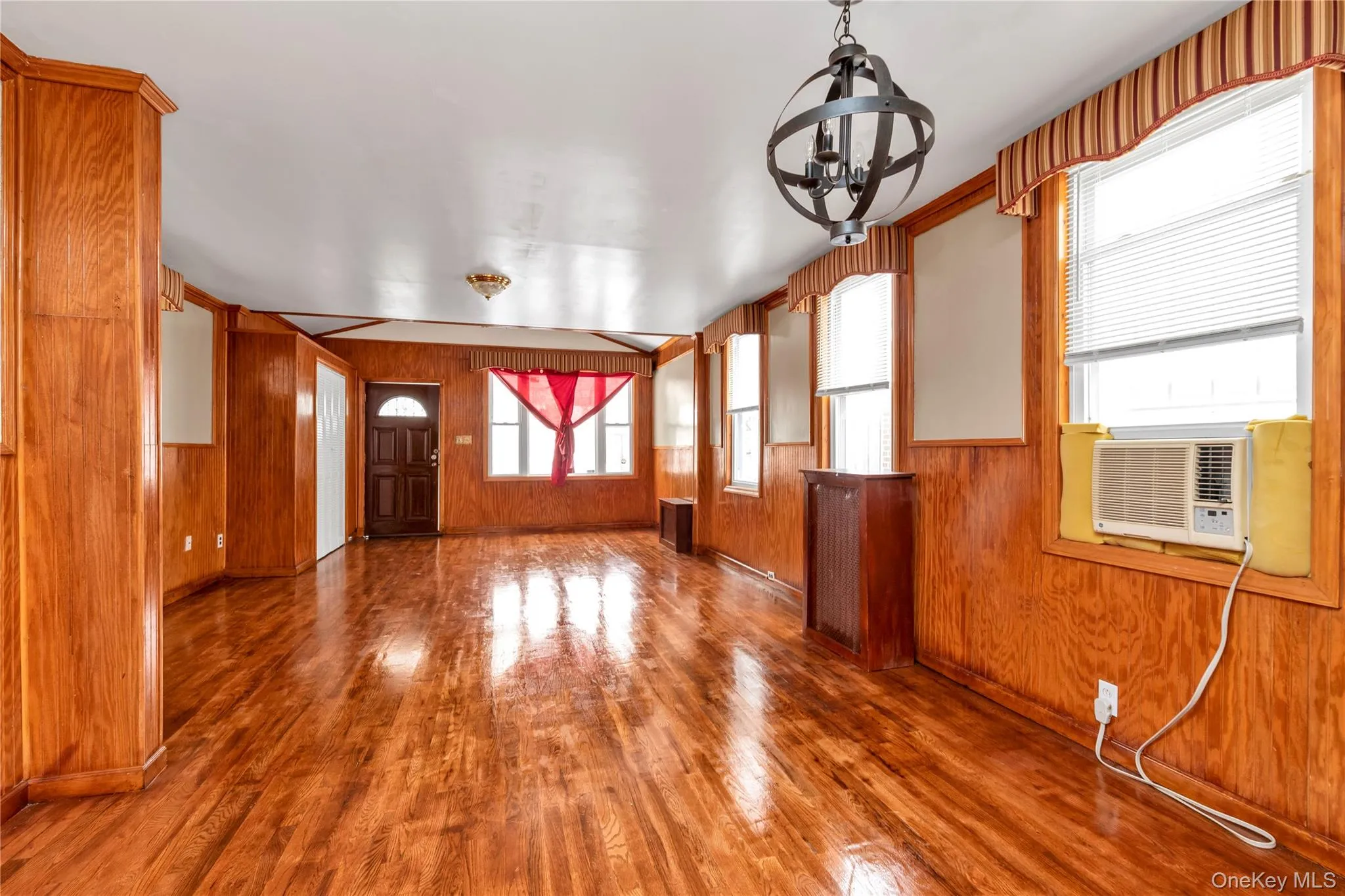 90-66 199th Street, New York, NY, 3 Bedrooms Bedrooms, 6 Rooms Rooms,2 BathroomsBathrooms,Residential,For Rent,199th,0,1054710 90-66 199th Street, New York, NY, 3 Bedrooms Bedrooms, 6 Rooms Rooms,2 BathroomsBathrooms,Residential,For Rent,199th,0,1054710