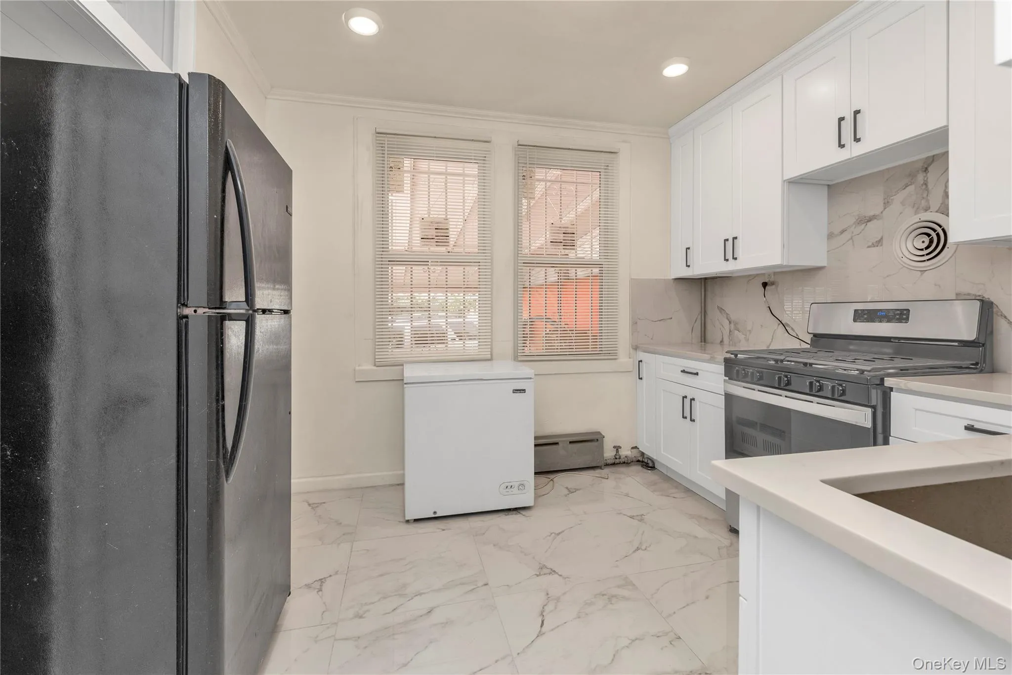 90-66 199th Street, New York, NY, 3 Bedrooms Bedrooms, 6 Rooms Rooms,2 BathroomsBathrooms,Residential,For Rent,199th,0,1054710 90-66 199th Street, New York, NY, 3 Bedrooms Bedrooms, 6 Rooms Rooms,2 BathroomsBathrooms,Residential,For Rent,199th,0,1054710