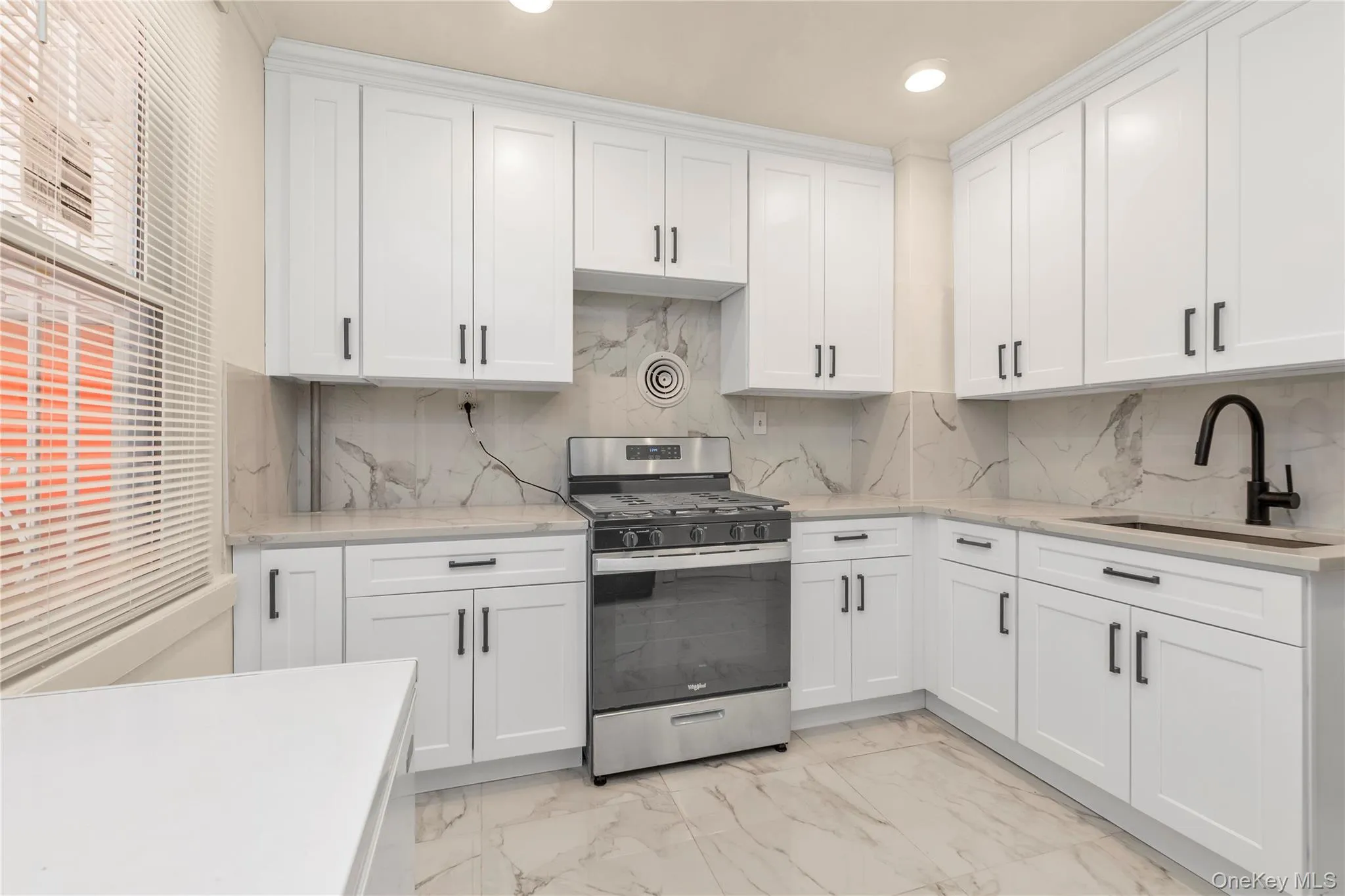 90-66 199th Street, New York, NY, 3 Bedrooms Bedrooms, 6 Rooms Rooms,2 BathroomsBathrooms,Residential,For Rent,199th,0,1054710 90-66 199th Street, New York, NY, 3 Bedrooms Bedrooms, 6 Rooms Rooms,2 BathroomsBathrooms,Residential,For Rent,199th,0,1054710