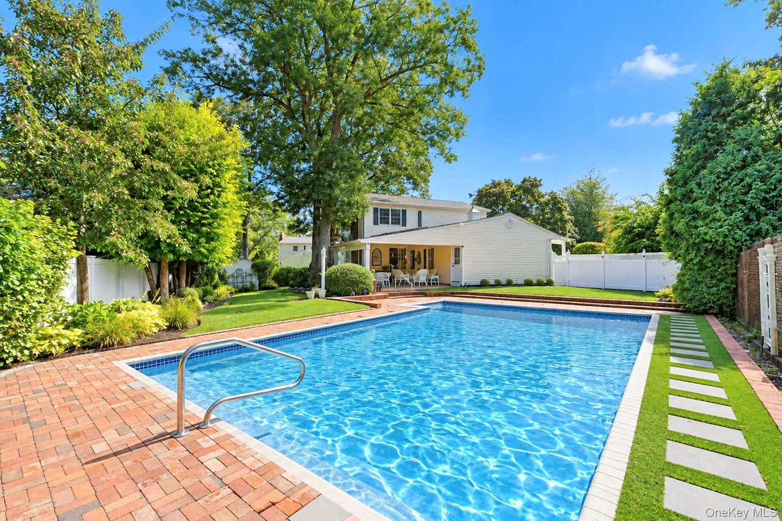 63 Birch Street, Brookhaven, NY, 4 Bedrooms Bedrooms, 8 Rooms Rooms,1 BathroomBathrooms,Residential,For Rent,Birch,0,1054713 63 Birch Street, Brookhaven, NY, 4 Bedrooms Bedrooms, 8 Rooms Rooms,1 BathroomBathrooms,Residential,For Rent,Birch,0,1054713
