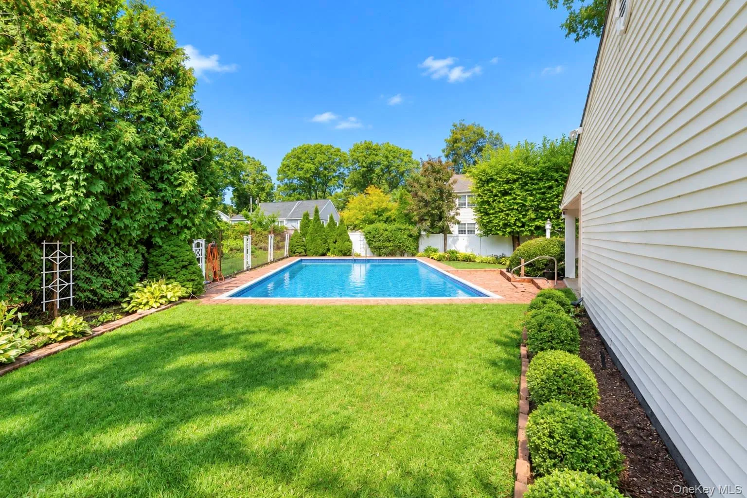 63 Birch Street, Brookhaven, NY, 4 Bedrooms Bedrooms, 8 Rooms Rooms,1 BathroomBathrooms,Residential,For Rent,Birch,0,1054713 63 Birch Street, Brookhaven, NY, 4 Bedrooms Bedrooms, 8 Rooms Rooms,1 BathroomBathrooms,Residential,For Rent,Birch,0,1054713