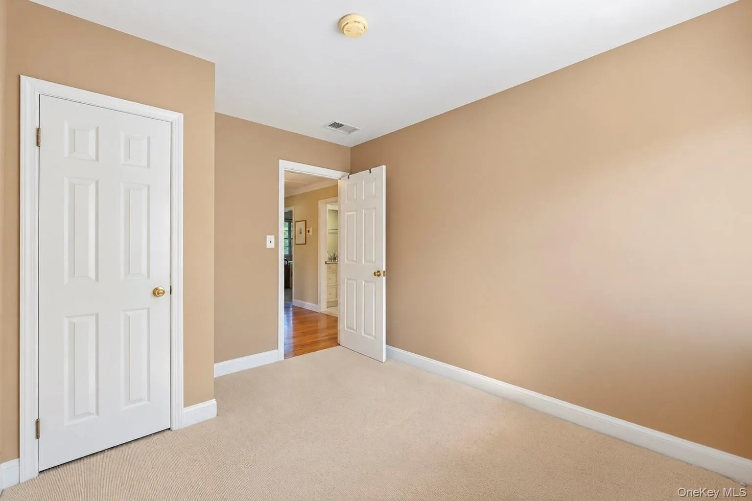 63 Birch Street, Brookhaven, NY, 4 Bedrooms Bedrooms, 8 Rooms Rooms,1 BathroomBathrooms,Residential,For Rent,Birch,0,1054713 63 Birch Street, Brookhaven, NY, 4 Bedrooms Bedrooms, 8 Rooms Rooms,1 BathroomBathrooms,Residential,For Rent,Birch,0,1054713