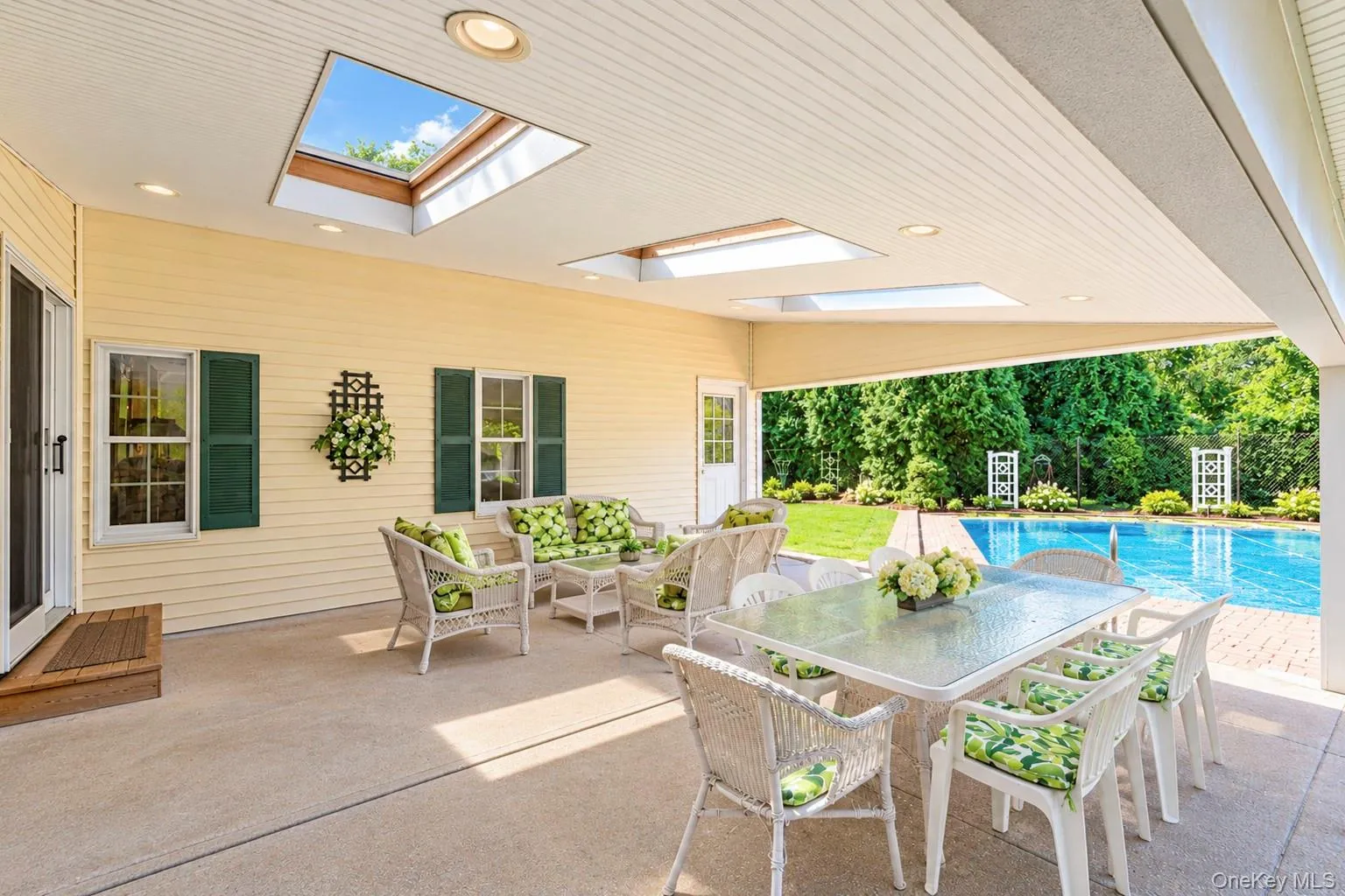 63 Birch Street, Brookhaven, NY, 4 Bedrooms Bedrooms, 8 Rooms Rooms,1 BathroomBathrooms,Residential,For Rent,Birch,0,1054713 63 Birch Street, Brookhaven, NY, 4 Bedrooms Bedrooms, 8 Rooms Rooms,1 BathroomBathrooms,Residential,For Rent,Birch,0,1054713