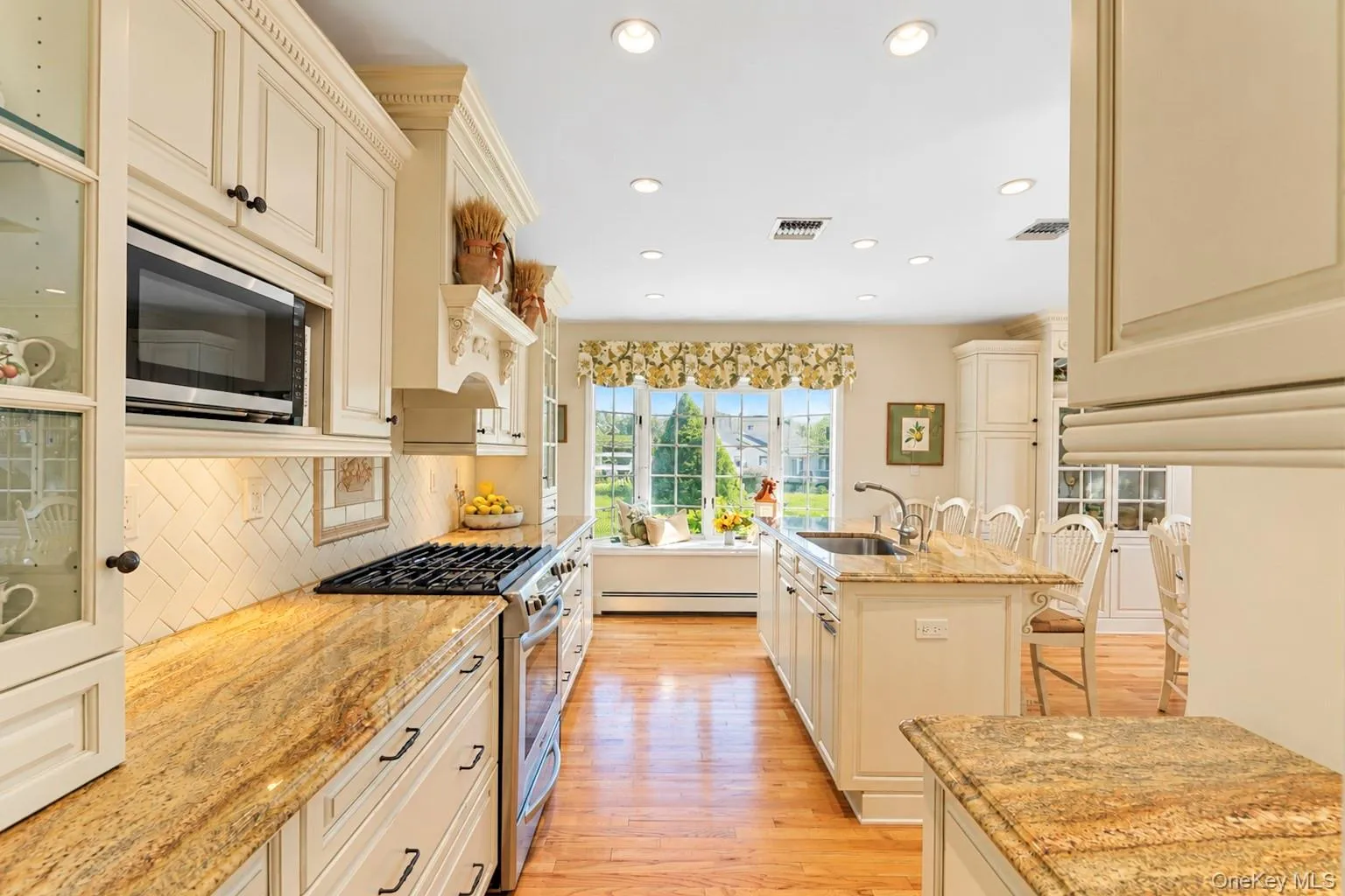 63 Birch Street, Brookhaven, NY, 4 Bedrooms Bedrooms, 8 Rooms Rooms,1 BathroomBathrooms,Residential,For Rent,Birch,0,1054713 63 Birch Street, Brookhaven, NY, 4 Bedrooms Bedrooms, 8 Rooms Rooms,1 BathroomBathrooms,Residential,For Rent,Birch,0,1054713