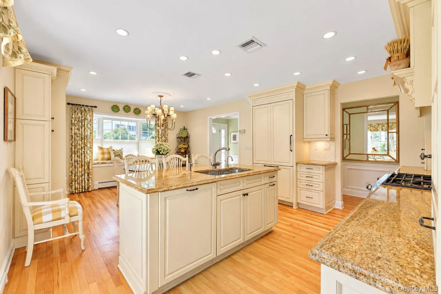 63 Birch Street, Brookhaven, NY, 4 Bedrooms Bedrooms, 8 Rooms Rooms,1 BathroomBathrooms,Residential,For Rent,Birch,0,1054713 63 Birch Street, Brookhaven, NY, 4 Bedrooms Bedrooms, 8 Rooms Rooms,1 BathroomBathrooms,Residential,For Rent,Birch,0,1054713