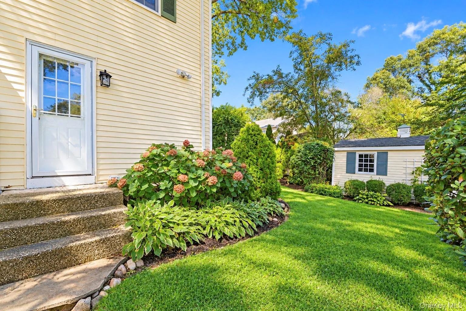 63 Birch Street, Brookhaven, NY, 4 Bedrooms Bedrooms, 8 Rooms Rooms,1 BathroomBathrooms,Residential,For Rent,Birch,0,1054713 63 Birch Street, Brookhaven, NY, 4 Bedrooms Bedrooms, 8 Rooms Rooms,1 BathroomBathrooms,Residential,For Rent,Birch,0,1054713
