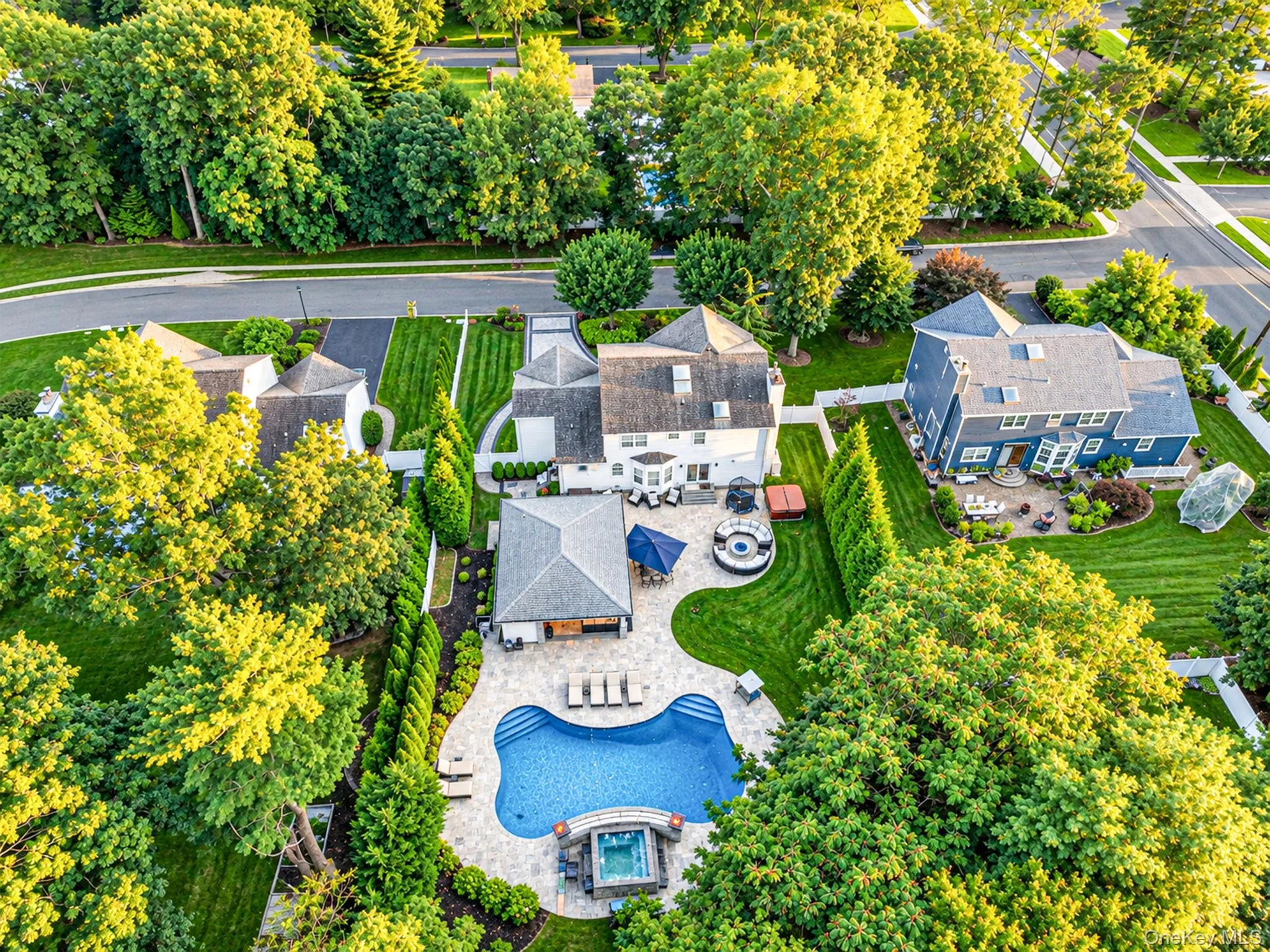 4 Crystal Brook Court, Smithtown, NY, 4 Bedrooms Bedrooms, 8 Rooms Rooms,2 BathroomsBathrooms,Residential,For Rent,Crystal Brook,0,1054720 4 Crystal Brook Court, Smithtown, NY, 4 Bedrooms Bedrooms, 8 Rooms Rooms,2 BathroomsBathrooms,Residential,For Rent,Crystal Brook,0,1054720