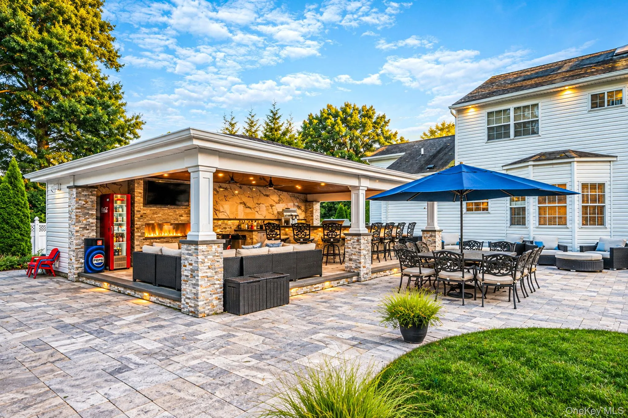 4 Crystal Brook Court, Smithtown, NY, 4 Bedrooms Bedrooms, 8 Rooms Rooms,2 BathroomsBathrooms,Residential,For Rent,Crystal Brook,0,1054720 4 Crystal Brook Court, Smithtown, NY, 4 Bedrooms Bedrooms, 8 Rooms Rooms,2 BathroomsBathrooms,Residential,For Rent,Crystal Brook,0,1054720