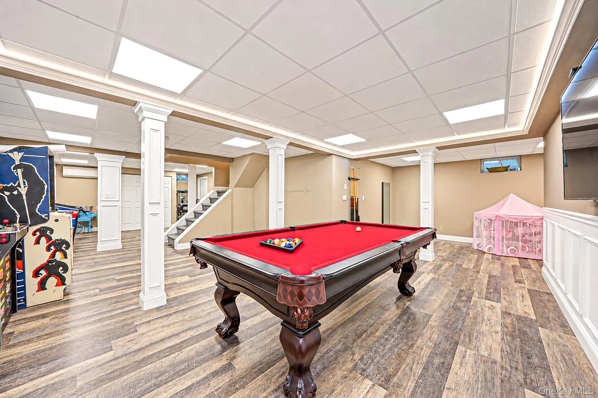 4 Crystal Brook Court, Smithtown, NY, 4 Bedrooms Bedrooms, 8 Rooms Rooms,2 BathroomsBathrooms,Residential,For Rent,Crystal Brook,0,1054720 4 Crystal Brook Court, Smithtown, NY, 4 Bedrooms Bedrooms, 8 Rooms Rooms,2 BathroomsBathrooms,Residential,For Rent,Crystal Brook,0,1054720