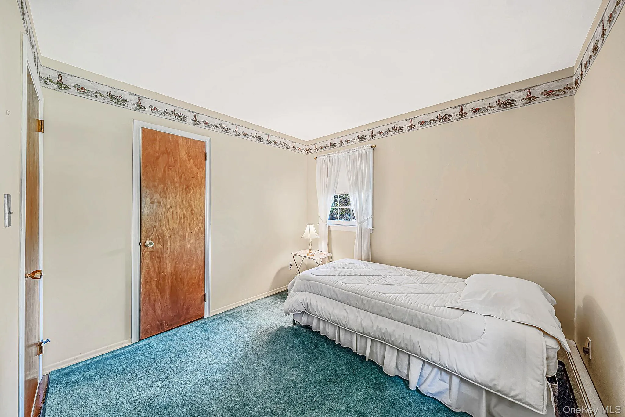 4 Middlesex Place, Huntington, NY, 4 Bedrooms Bedrooms, 8 Rooms Rooms,2 BathroomsBathrooms,Residential,For Rent,Middlesex,0,1054725 4 Middlesex Place, Huntington, NY, 4 Bedrooms Bedrooms, 8 Rooms Rooms,2 BathroomsBathrooms,Residential,For Rent,Middlesex,0,1054725