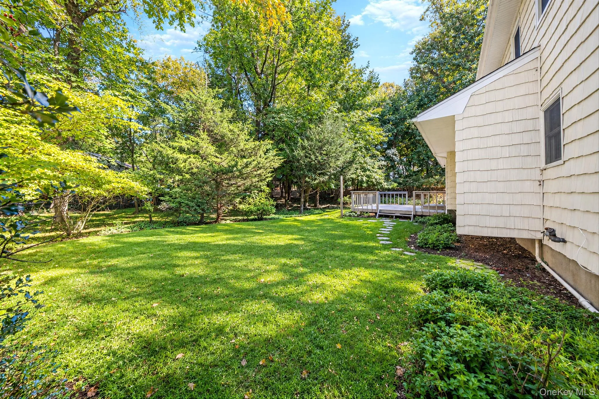 4 Middlesex Place, Huntington, NY, 4 Bedrooms Bedrooms, 8 Rooms Rooms,2 BathroomsBathrooms,Residential,For Rent,Middlesex,0,1054725 4 Middlesex Place, Huntington, NY, 4 Bedrooms Bedrooms, 8 Rooms Rooms,2 BathroomsBathrooms,Residential,For Rent,Middlesex,0,1054725