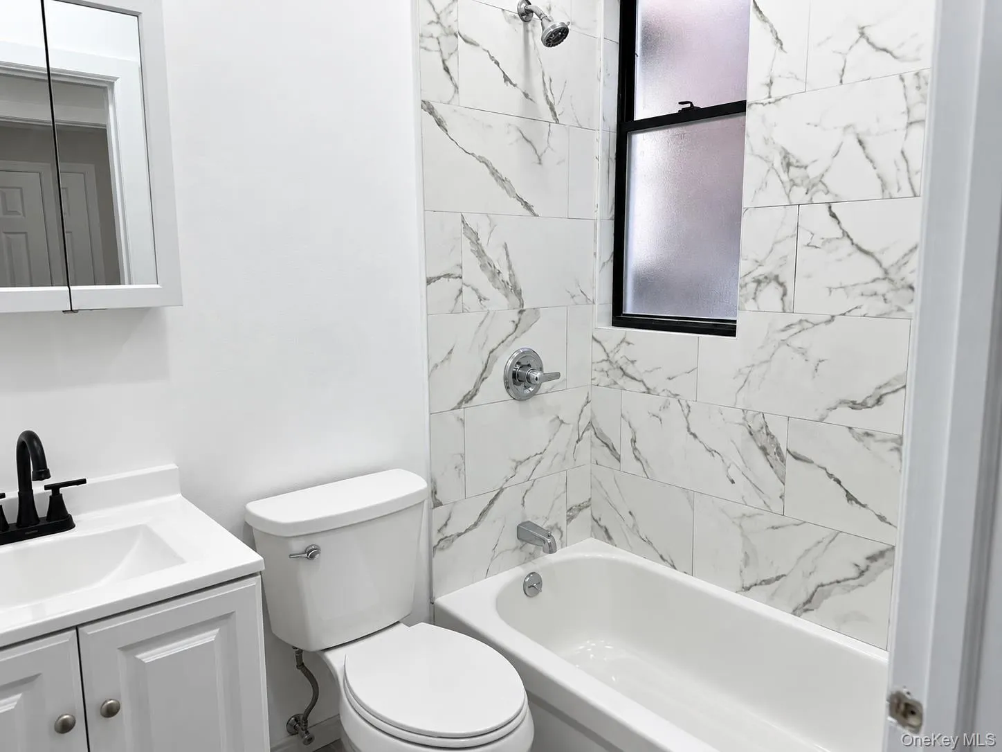 1997 Morris Avenue, New York, NY, 4 Bedroom Bedrooms, 7 Room Rooms,1 BathroomBathrooms,Residential Lease,For Rent,Morris,0,1054726 1997 Morris Avenue, New York, NY, 4 Bedroom Bedrooms, 7 Room Rooms,1 BathroomBathrooms,Residential Lease,For Rent,Morris,0,1054726