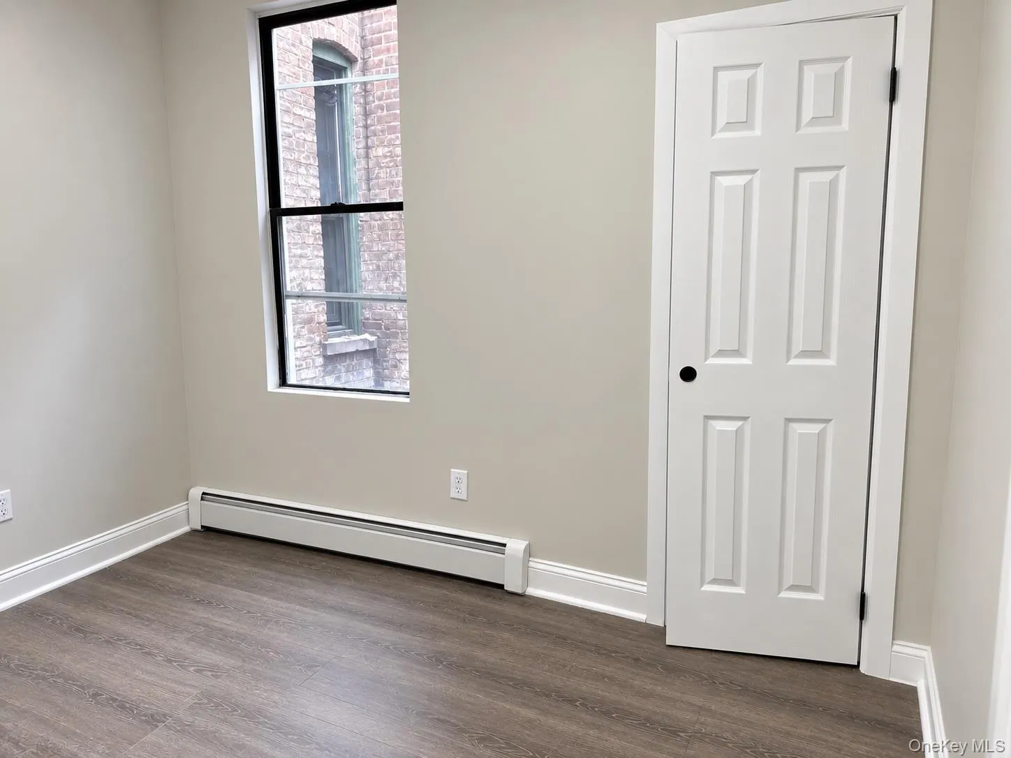 1997 Morris Avenue, New York, NY, 4 Bedroom Bedrooms, 7 Room Rooms,1 BathroomBathrooms,Residential Lease,For Rent,Morris,0,1054726 1997 Morris Avenue, New York, NY, 4 Bedroom Bedrooms, 7 Room Rooms,1 BathroomBathrooms,Residential Lease,For Rent,Morris,0,1054726