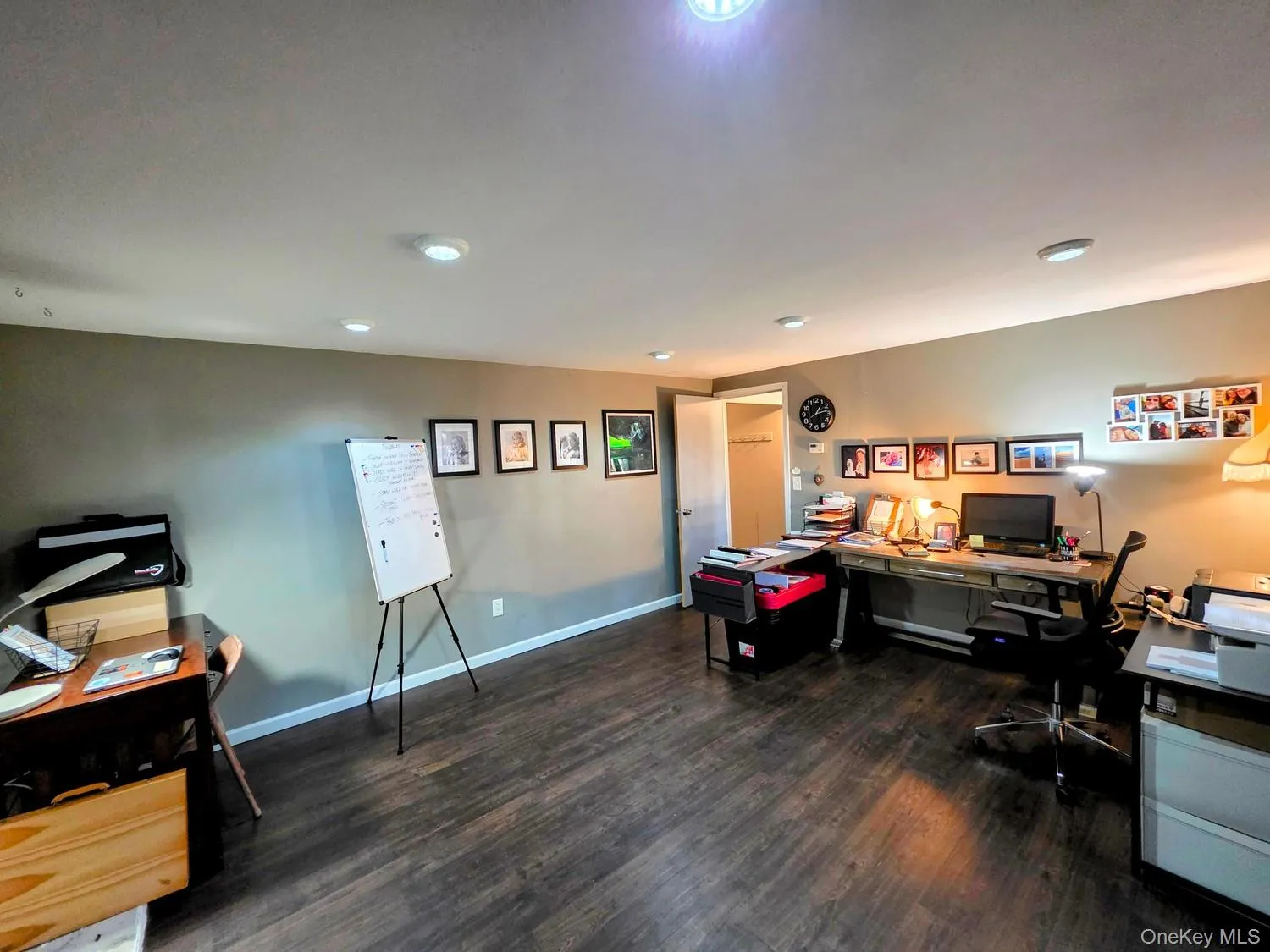 28 Robert Drive, Hyde Park, NY, 4 Bedrooms Bedrooms, 8 Rooms Rooms,2 BathroomsBathrooms,Residential,For Rent,Robert,0,1054727 28 Robert Drive, Hyde Park, NY, 4 Bedrooms Bedrooms, 8 Rooms Rooms,2 BathroomsBathrooms,Residential,For Rent,Robert,0,1054727