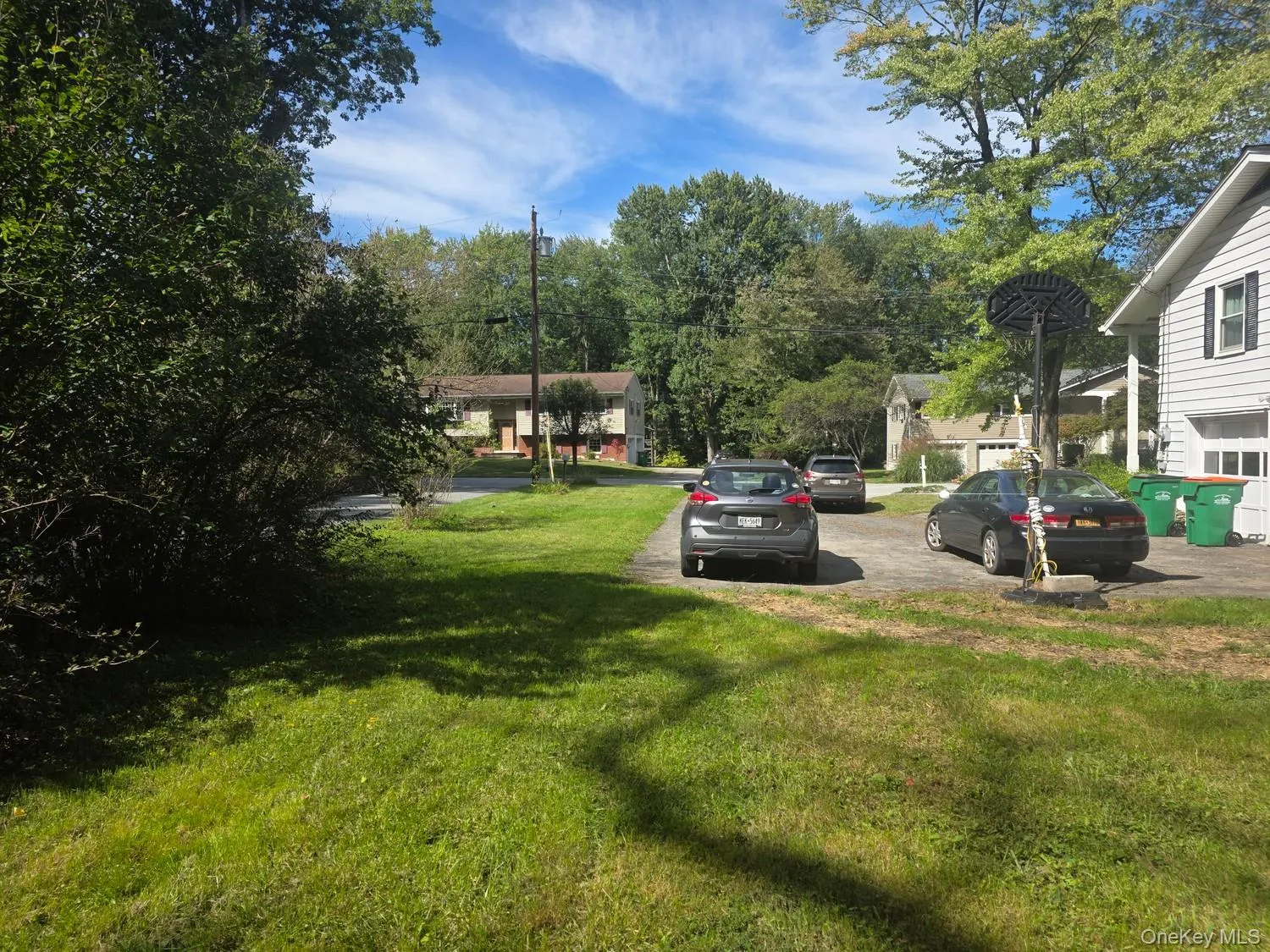 28 Robert Drive, Hyde Park, NY, 4 Bedrooms Bedrooms, 8 Rooms Rooms,2 BathroomsBathrooms,Residential,For Rent,Robert,0,1054727 28 Robert Drive, Hyde Park, NY, 4 Bedrooms Bedrooms, 8 Rooms Rooms,2 BathroomsBathrooms,Residential,For Rent,Robert,0,1054727