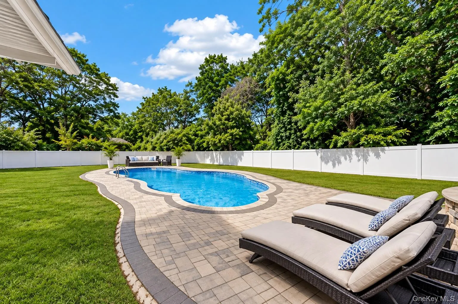 815 Expressway Drive, Brookhaven, NY, 4 Bedrooms Bedrooms, 8 Rooms Rooms,2 BathroomsBathrooms,Residential,For Rent,Expressway,0,1054730 815 Expressway Drive, Brookhaven, NY, 4 Bedrooms Bedrooms, 8 Rooms Rooms,2 BathroomsBathrooms,Residential,For Rent,Expressway,0,1054730