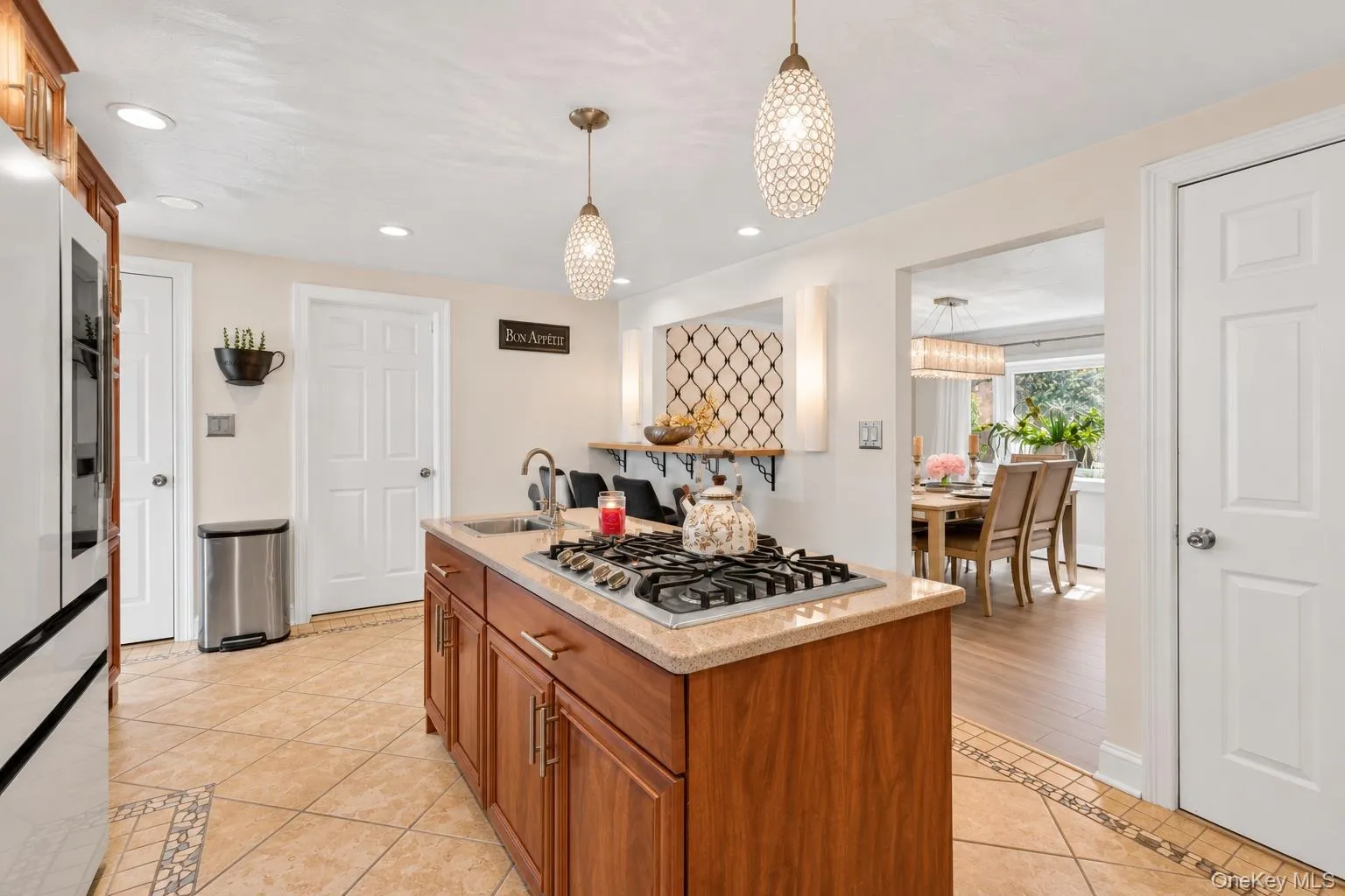 815 Expressway Drive, Brookhaven, NY, 4 Bedrooms Bedrooms, 8 Rooms Rooms,2 BathroomsBathrooms,Residential,For Rent,Expressway,0,1054730 815 Expressway Drive, Brookhaven, NY, 4 Bedrooms Bedrooms, 8 Rooms Rooms,2 BathroomsBathrooms,Residential,For Rent,Expressway,0,1054730