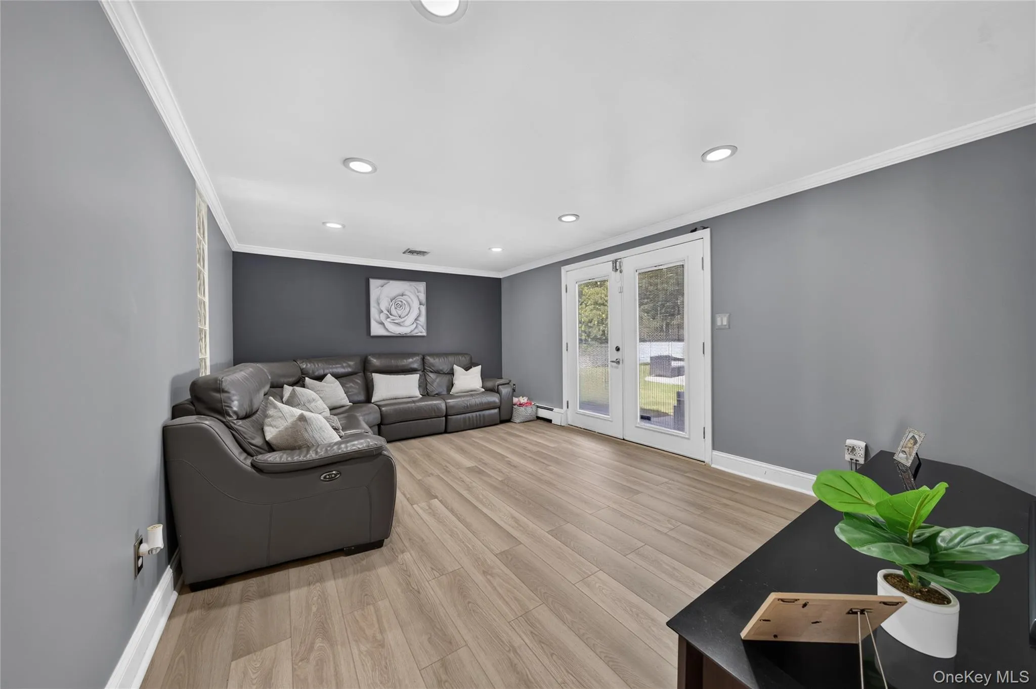 815 Expressway Drive, Brookhaven, NY, 4 Bedrooms Bedrooms, 8 Rooms Rooms,2 BathroomsBathrooms,Residential,For Rent,Expressway,0,1054730 815 Expressway Drive, Brookhaven, NY, 4 Bedrooms Bedrooms, 8 Rooms Rooms,2 BathroomsBathrooms,Residential,For Rent,Expressway,0,1054730