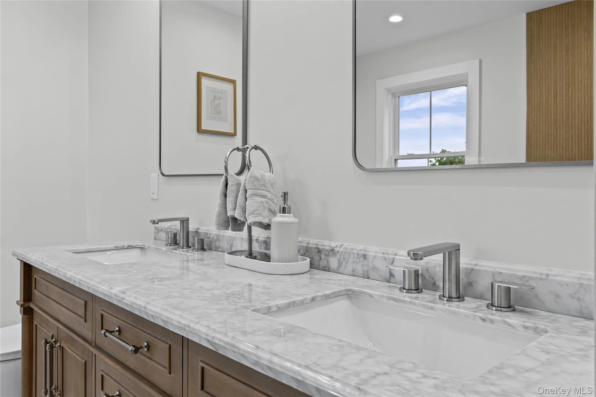 2439 Berkeley Place, Hempstead, NY, 4 Bedrooms Bedrooms, 8 Rooms Rooms,4 BathroomsBathrooms,Residential,For Rent,Berkeley Place,0,1054731 2439 Berkeley Place, Hempstead, NY, 4 Bedrooms Bedrooms, 8 Rooms Rooms,4 BathroomsBathrooms,Residential,For Rent,Berkeley Place,0,1054731