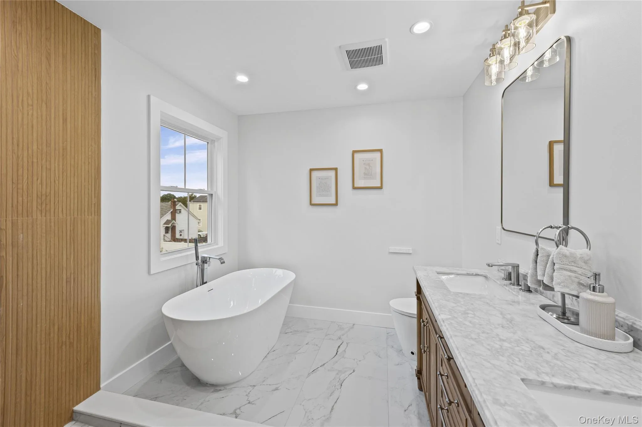 2439 Berkeley Place, Hempstead, NY, 4 Bedrooms Bedrooms, 8 Rooms Rooms,4 BathroomsBathrooms,Residential,For Rent,Berkeley Place,0,1054731 2439 Berkeley Place, Hempstead, NY, 4 Bedrooms Bedrooms, 8 Rooms Rooms,4 BathroomsBathrooms,Residential,For Rent,Berkeley Place,0,1054731