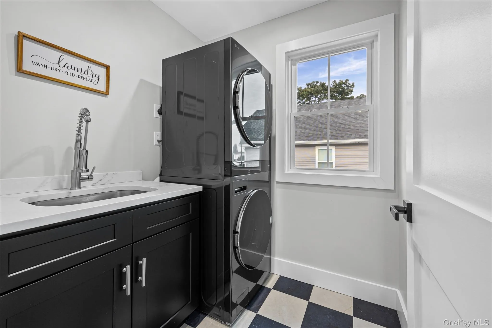 2439 Berkeley Place, Hempstead, NY, 4 Bedrooms Bedrooms, 8 Rooms Rooms,4 BathroomsBathrooms,Residential,For Rent,Berkeley Place,0,1054731 2439 Berkeley Place, Hempstead, NY, 4 Bedrooms Bedrooms, 8 Rooms Rooms,4 BathroomsBathrooms,Residential,For Rent,Berkeley Place,0,1054731