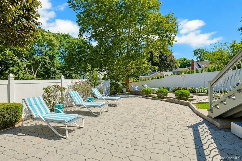 19 Maple Street, Eastchester, NY, 4 Bedrooms Bedrooms, 9 Rooms Rooms,2 BathroomsBathrooms,Residential,For Rent,Maple,0,1054733 19 Maple Street, Eastchester, NY, 4 Bedrooms Bedrooms, 9 Rooms Rooms,2 BathroomsBathrooms,Residential,For Rent,Maple,0,1054733