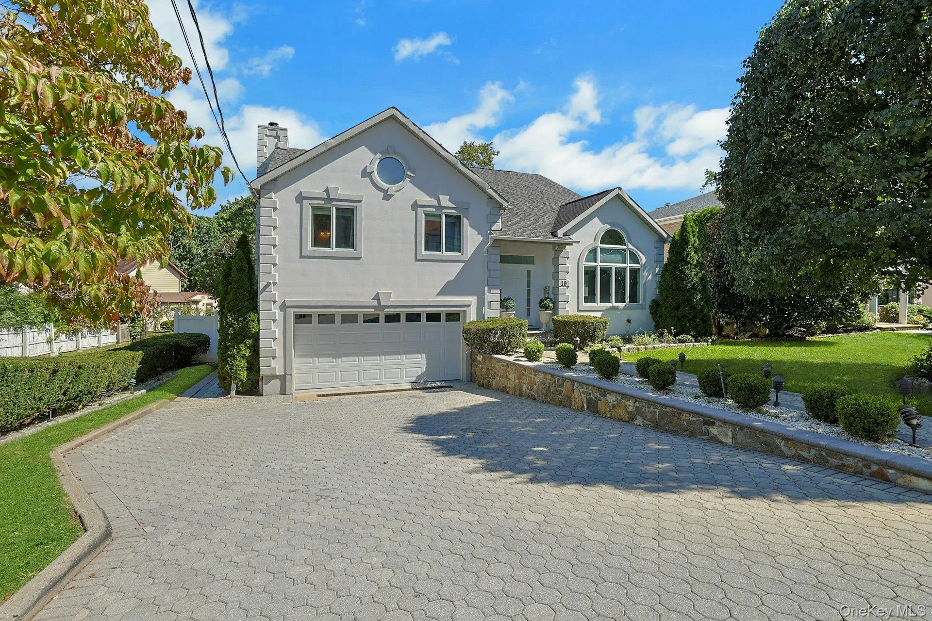 Large driveway Large driveway