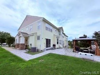 50 Cobblestone Lane, Middletown, NY, 3 Bedrooms Bedrooms, 8 Rooms Rooms,2 BathroomsBathrooms,Residential,For Rent,Cobblestone,0,1054741 50 Cobblestone Lane, Middletown, NY, 3 Bedrooms Bedrooms, 8 Rooms Rooms,2 BathroomsBathrooms,Residential,For Rent,Cobblestone,0,1054741