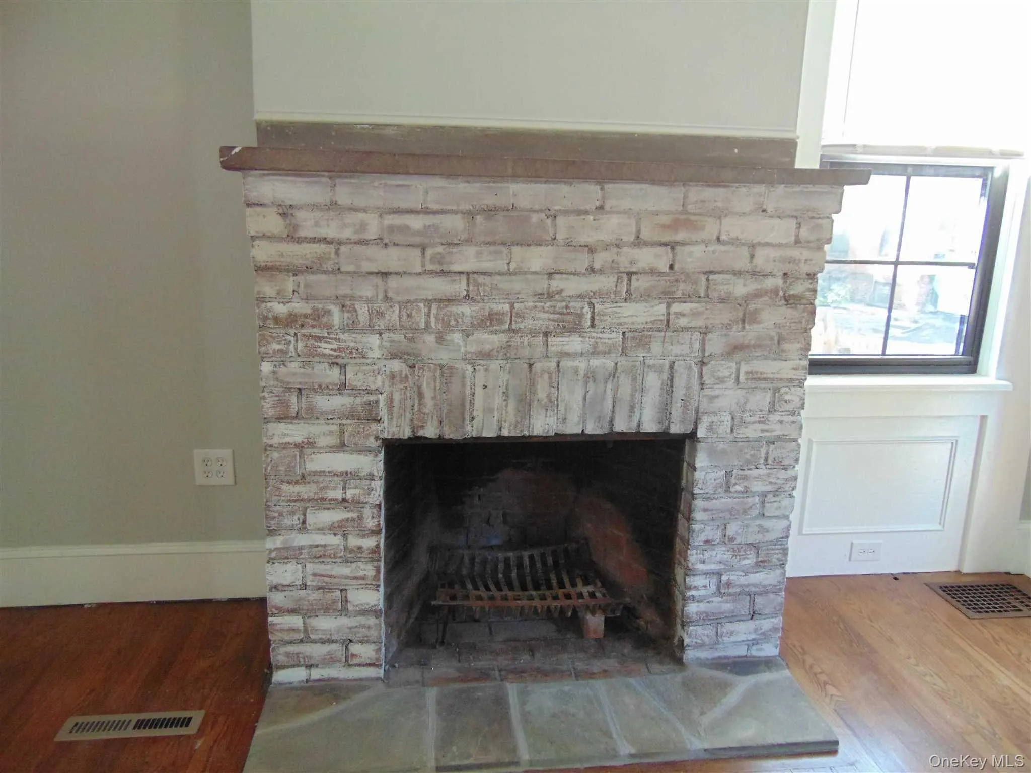 212 Union Street, Poughkeepsie, NY, 3 Bedrooms Bedrooms, 7 Rooms Rooms,2 BathroomsBathrooms,Residential Lease,For Rent,Union,0,1054743 212 Union Street, Poughkeepsie, NY, 3 Bedrooms Bedrooms, 7 Rooms Rooms,2 BathroomsBathrooms,Residential Lease,For Rent,Union,0,1054743