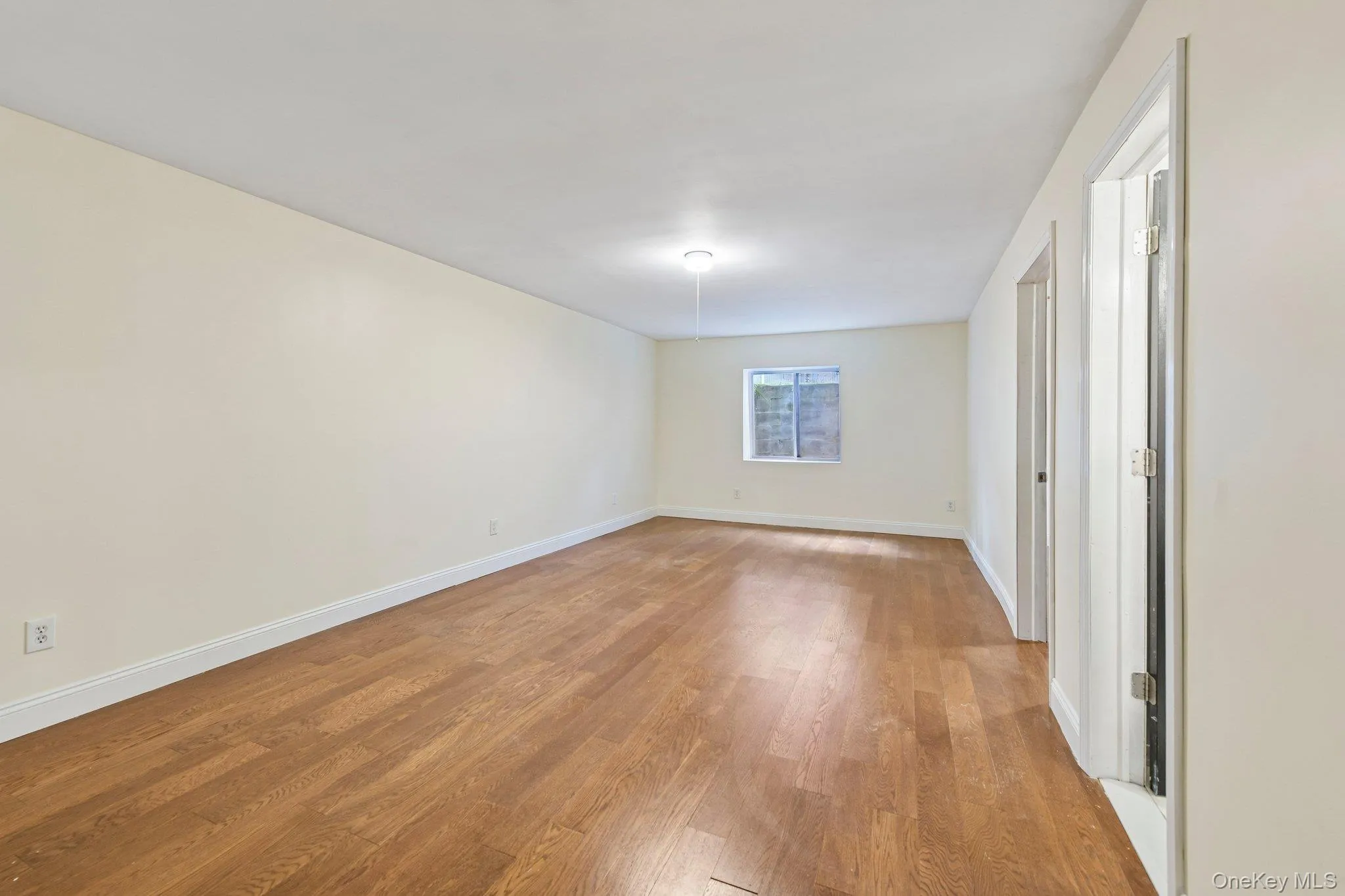 417 Echo Avenue, Brookhaven, NY, 3 Bedrooms Bedrooms, 6 Rooms Rooms,2 BathroomsBathrooms,Residential,For Rent,Echo,0,1054744 417 Echo Avenue, Brookhaven, NY, 3 Bedrooms Bedrooms, 6 Rooms Rooms,2 BathroomsBathrooms,Residential,For Rent,Echo,0,1054744