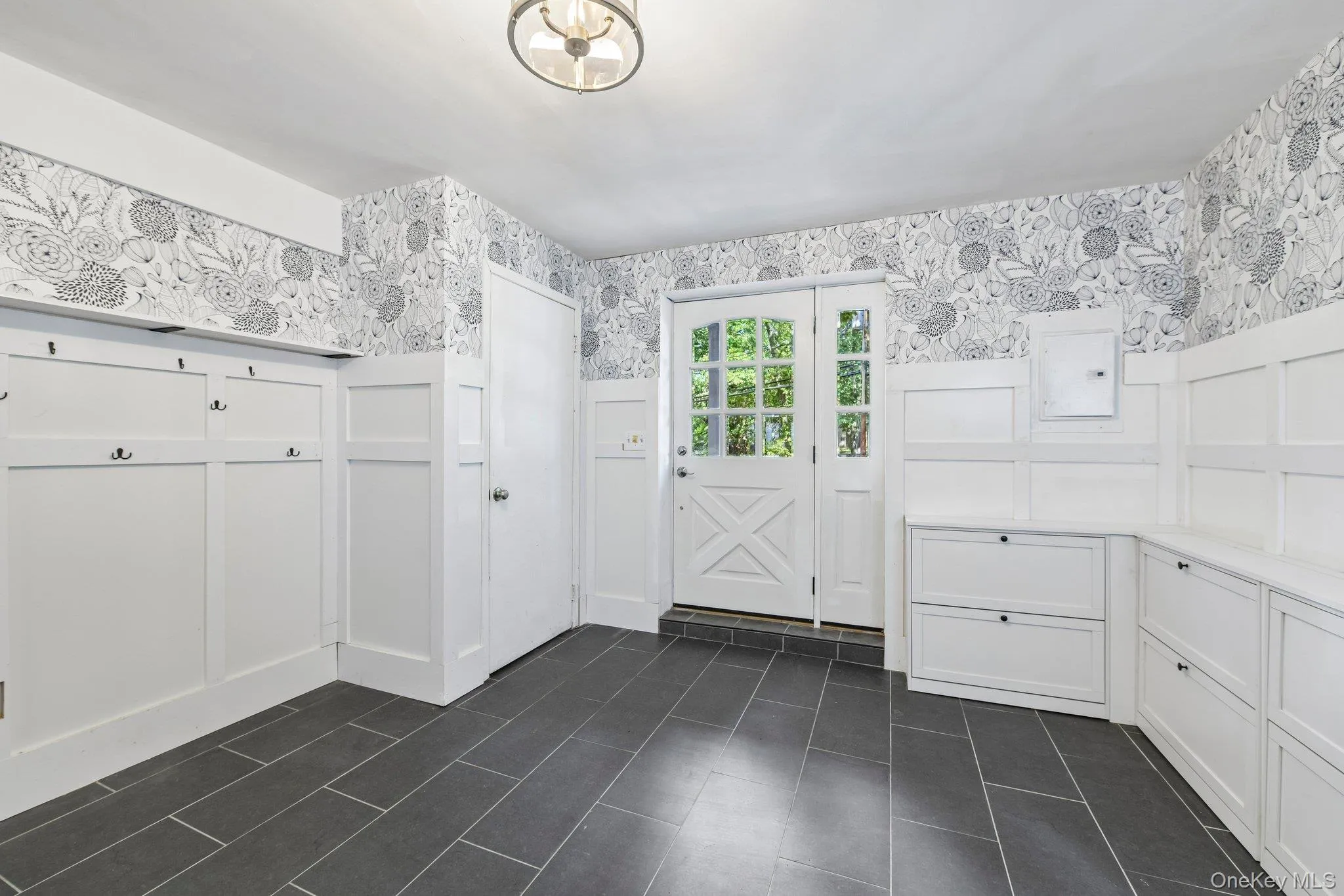 417 Echo Avenue, Brookhaven, NY, 3 Bedrooms Bedrooms, 6 Rooms Rooms,2 BathroomsBathrooms,Residential,For Rent,Echo,0,1054744 417 Echo Avenue, Brookhaven, NY, 3 Bedrooms Bedrooms, 6 Rooms Rooms,2 BathroomsBathrooms,Residential,For Rent,Echo,0,1054744