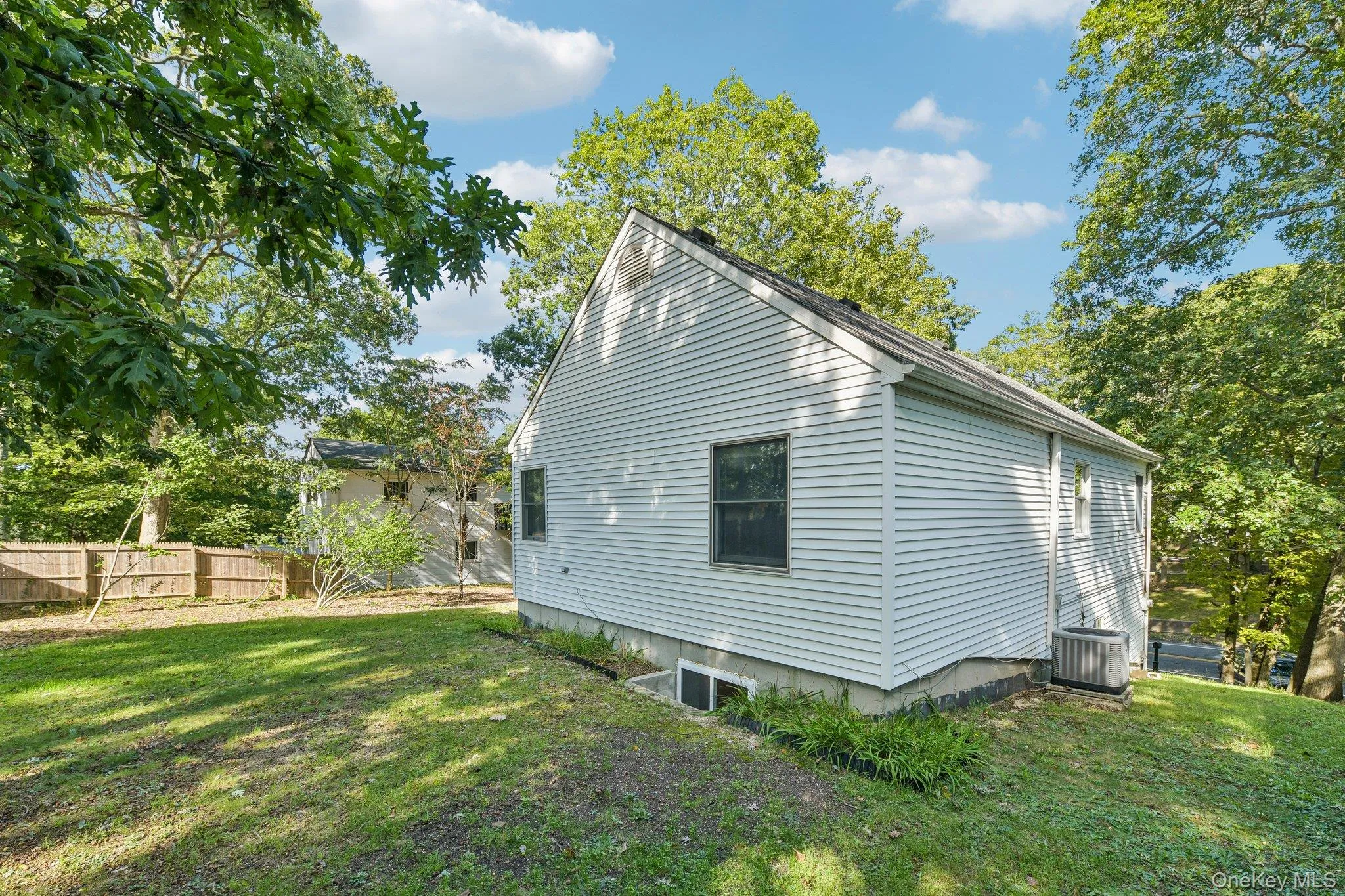 417 Echo Avenue, Brookhaven, NY, 3 Bedrooms Bedrooms, 6 Rooms Rooms,2 BathroomsBathrooms,Residential,For Rent,Echo,0,1054744 417 Echo Avenue, Brookhaven, NY, 3 Bedrooms Bedrooms, 6 Rooms Rooms,2 BathroomsBathrooms,Residential,For Rent,Echo,0,1054744
