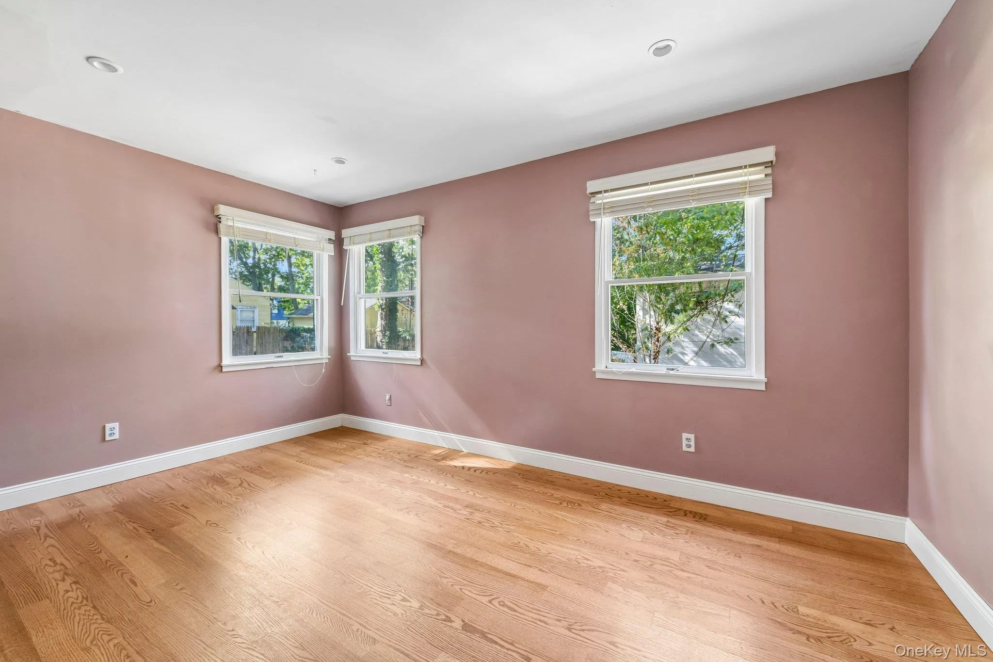 417 Echo Avenue, Brookhaven, NY, 3 Bedrooms Bedrooms, 6 Rooms Rooms,2 BathroomsBathrooms,Residential,For Rent,Echo,0,1054744 417 Echo Avenue, Brookhaven, NY, 3 Bedrooms Bedrooms, 6 Rooms Rooms,2 BathroomsBathrooms,Residential,For Rent,Echo,0,1054744