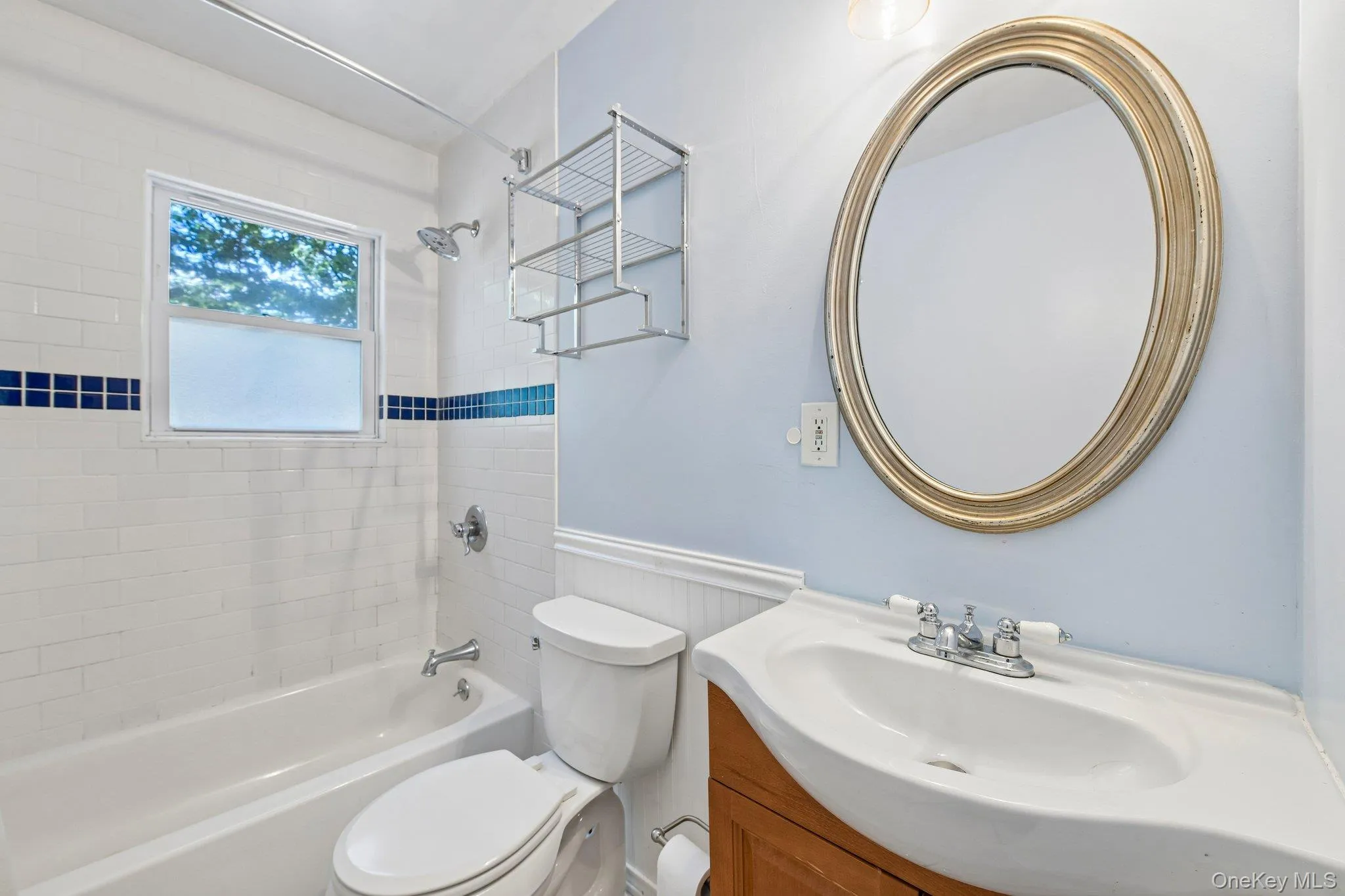 417 Echo Avenue, Brookhaven, NY, 3 Bedrooms Bedrooms, 6 Rooms Rooms,2 BathroomsBathrooms,Residential,For Rent,Echo,0,1054744 417 Echo Avenue, Brookhaven, NY, 3 Bedrooms Bedrooms, 6 Rooms Rooms,2 BathroomsBathrooms,Residential,For Rent,Echo,0,1054744