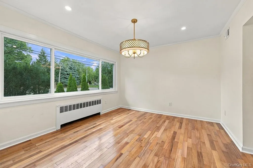 84 Middle Neck Road, North Hempstead, NY, 4 Bedrooms Bedrooms, 7 Rooms Rooms,2 BathroomsBathrooms,Residential,For Rent,Middle Neck,0,1054753 84 Middle Neck Road, North Hempstead, NY, 4 Bedrooms Bedrooms, 7 Rooms Rooms,2 BathroomsBathrooms,Residential,For Rent,Middle Neck,0,1054753