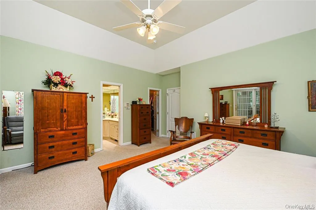 828 Pondview Road, Riverhead, NY, 4 Bedrooms Bedrooms, 7 Rooms Rooms,3 BathroomsBathrooms,Residential,For Rent,Pondview,0,1054756 828 Pondview Road, Riverhead, NY, 4 Bedrooms Bedrooms, 7 Rooms Rooms,3 BathroomsBathrooms,Residential,For Rent,Pondview,0,1054756
