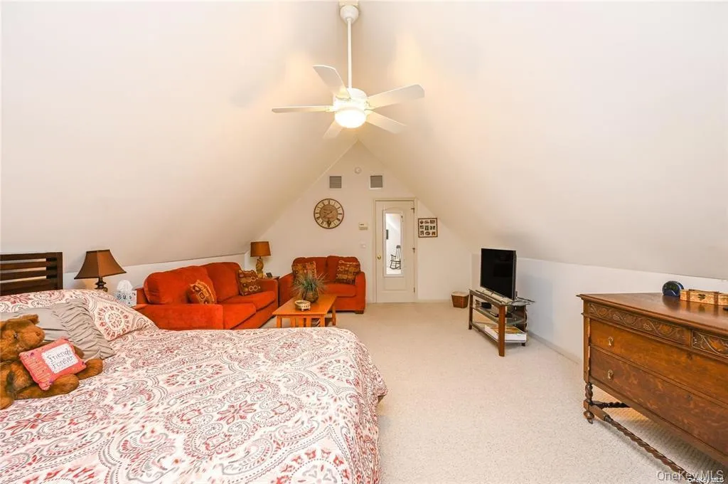 828 Pondview Road, Riverhead, NY, 4 Bedrooms Bedrooms, 7 Rooms Rooms,3 BathroomsBathrooms,Residential,For Rent,Pondview,0,1054756 828 Pondview Road, Riverhead, NY, 4 Bedrooms Bedrooms, 7 Rooms Rooms,3 BathroomsBathrooms,Residential,For Rent,Pondview,0,1054756