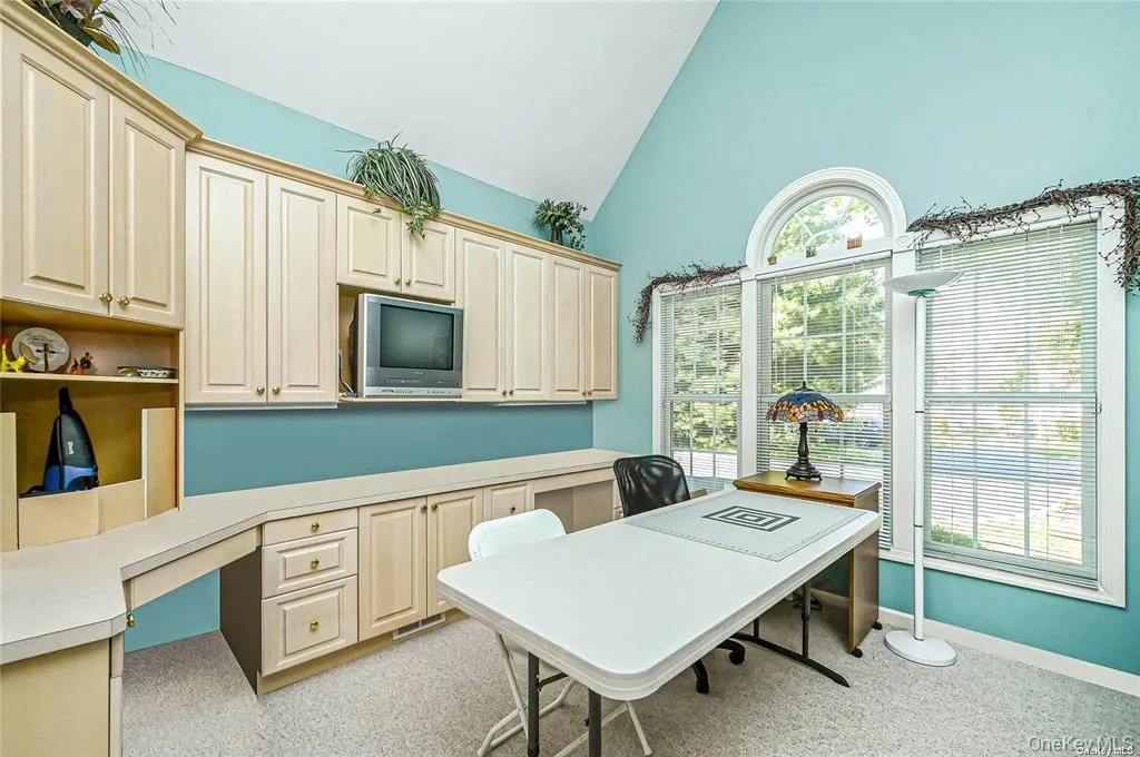 828 Pondview Road, Riverhead, NY, 4 Bedrooms Bedrooms, 7 Rooms Rooms,3 BathroomsBathrooms,Residential,For Rent,Pondview,0,1054756 828 Pondview Road, Riverhead, NY, 4 Bedrooms Bedrooms, 7 Rooms Rooms,3 BathroomsBathrooms,Residential,For Rent,Pondview,0,1054756