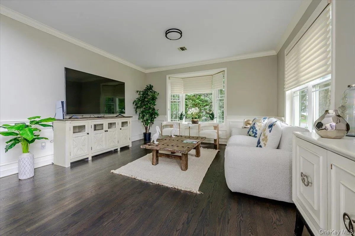 27 Crescent Cove Drive, Hempstead, NY, 3 Bedrooms Bedrooms, 8 Rooms Rooms,2 BathroomsBathrooms,Residential,For Rent,Crescent Cove,0,1054757 27 Crescent Cove Drive, Hempstead, NY, 3 Bedrooms Bedrooms, 8 Rooms Rooms,2 BathroomsBathrooms,Residential,For Rent,Crescent Cove,0,1054757